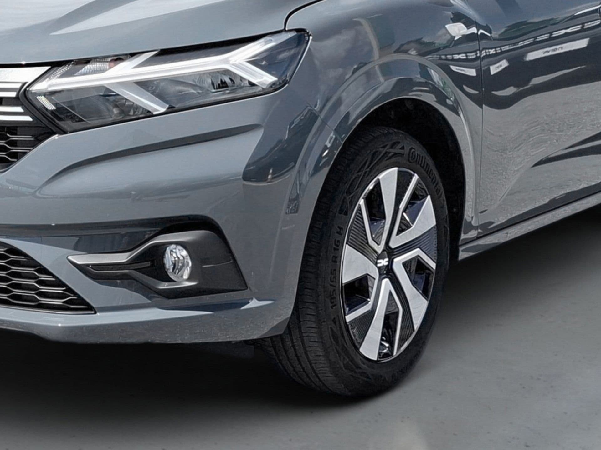 Dacia Sandero - 4