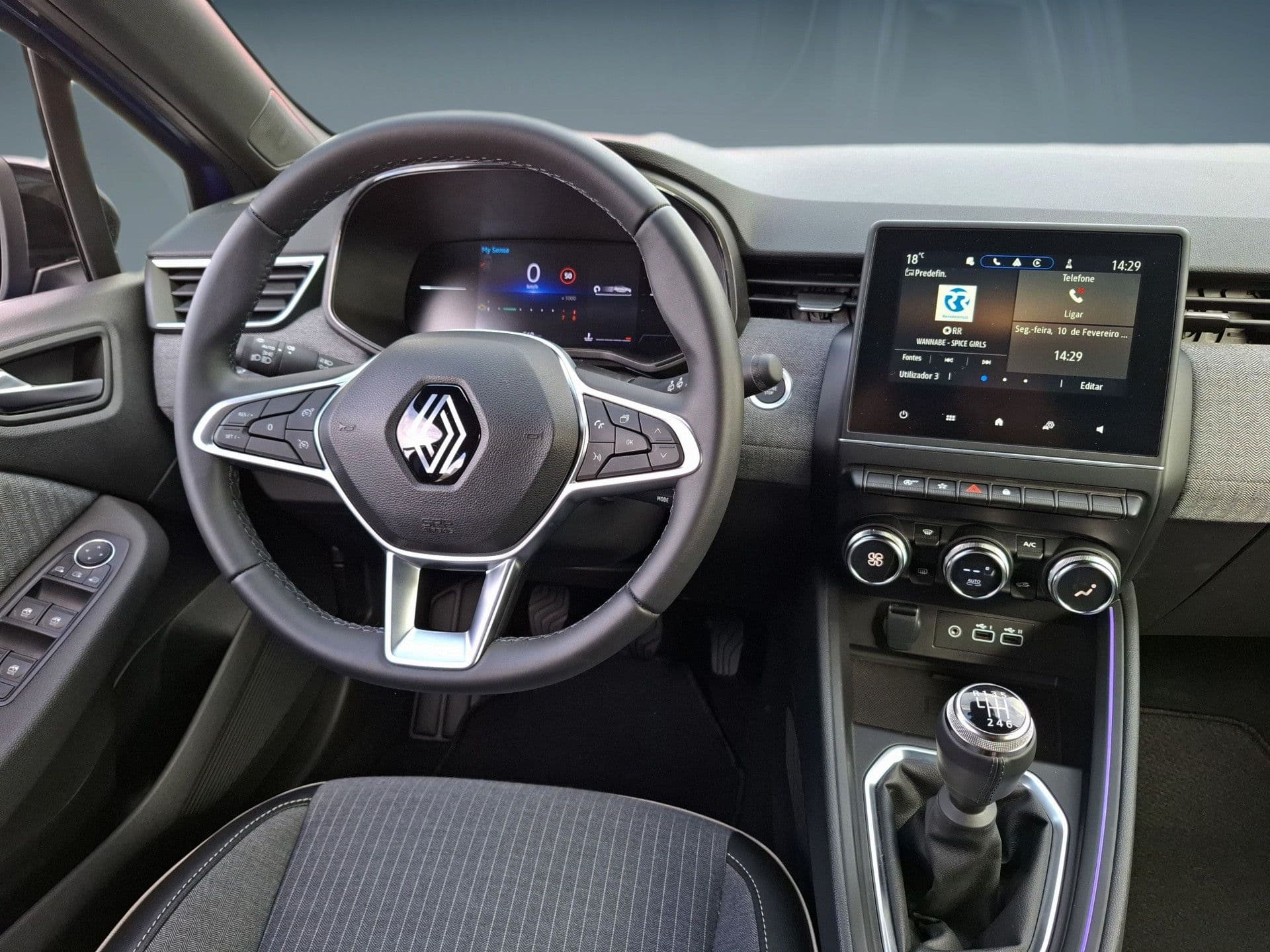 Renault Clio - 12