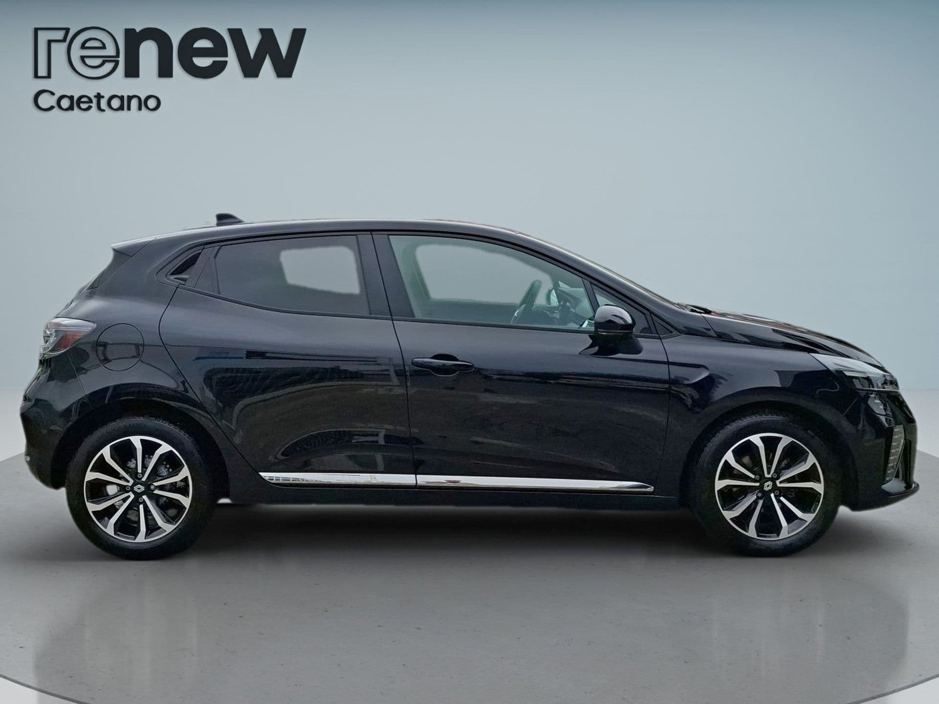 Renault Clio - 9