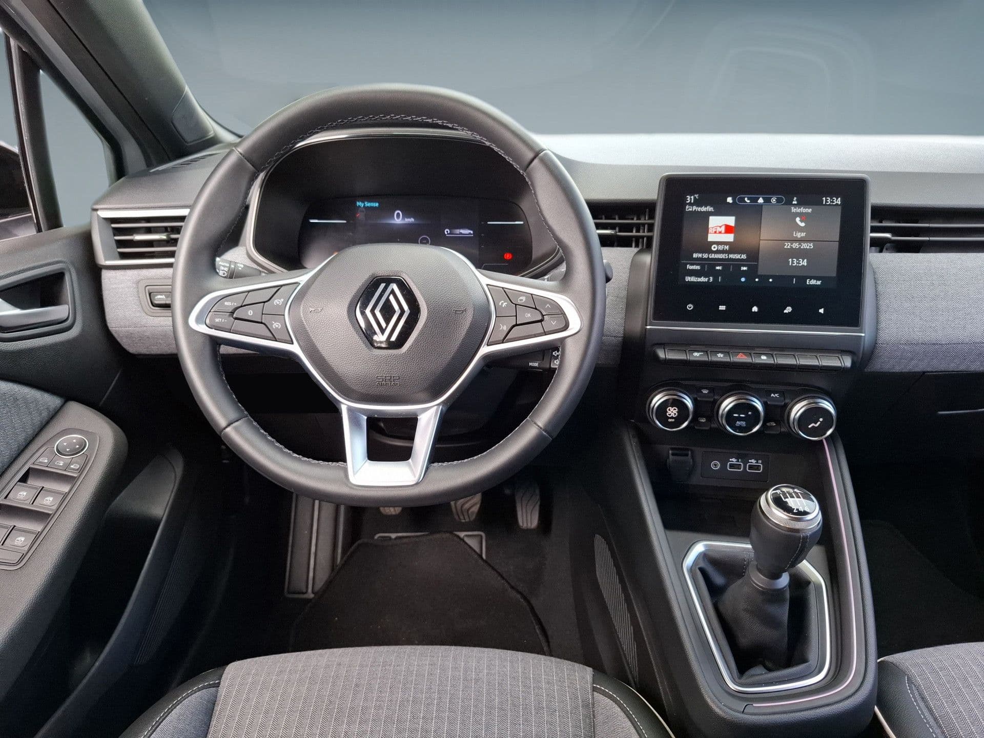 Renault Clio - 12