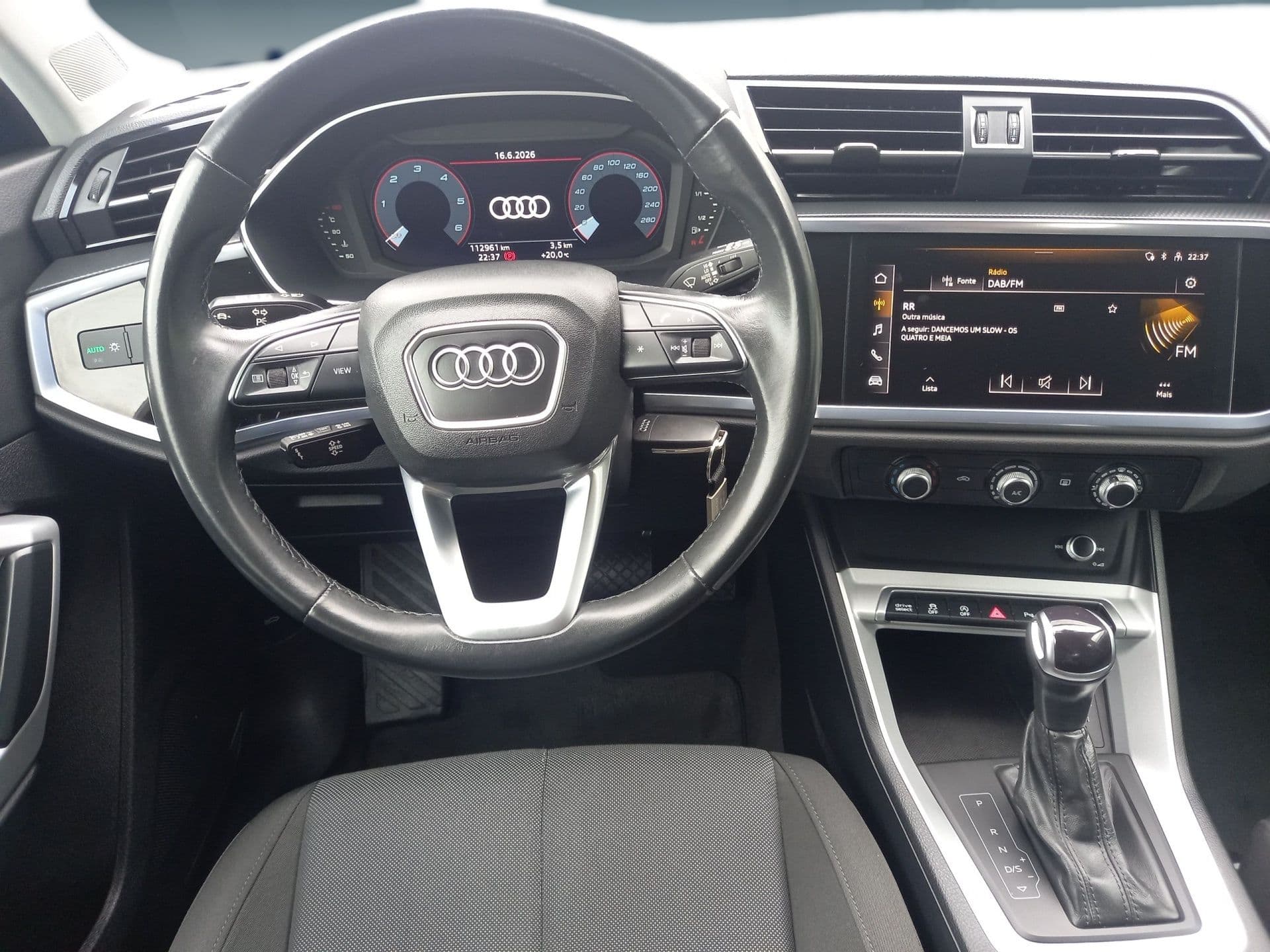 Audi Q3 Sportback - 12