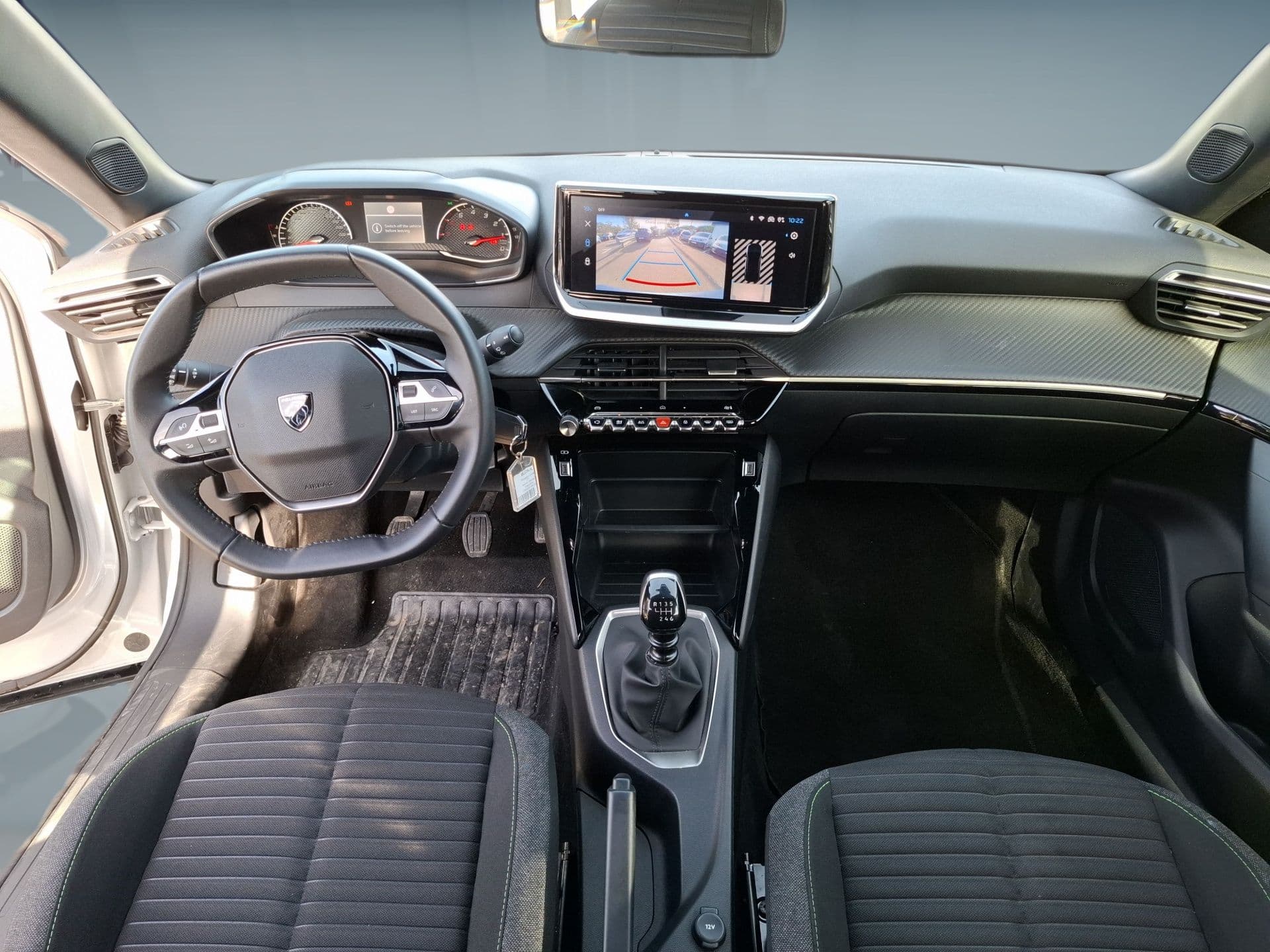 Peugeot 2008 - 12