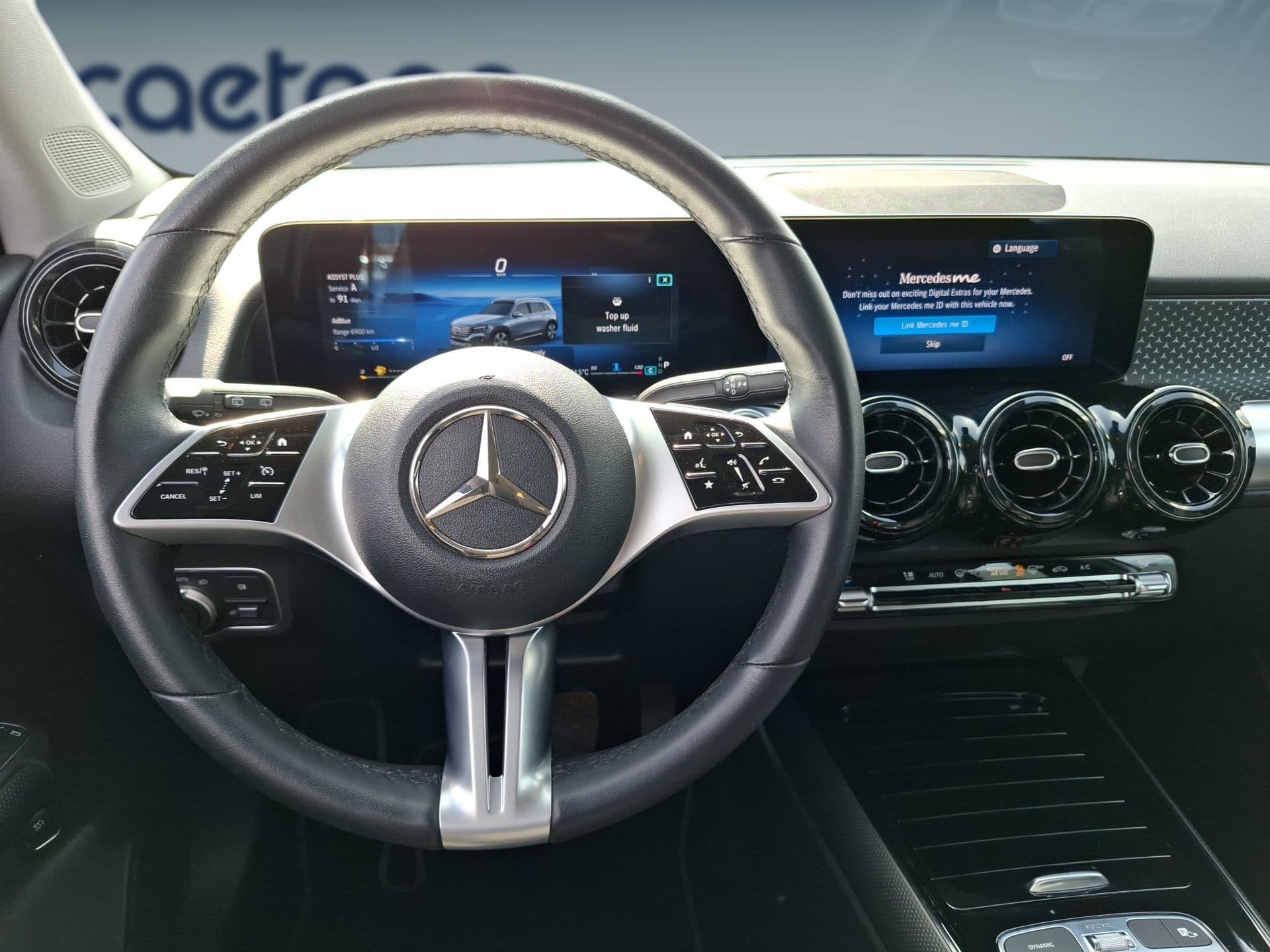 Mercedes-Benz GLB - 12