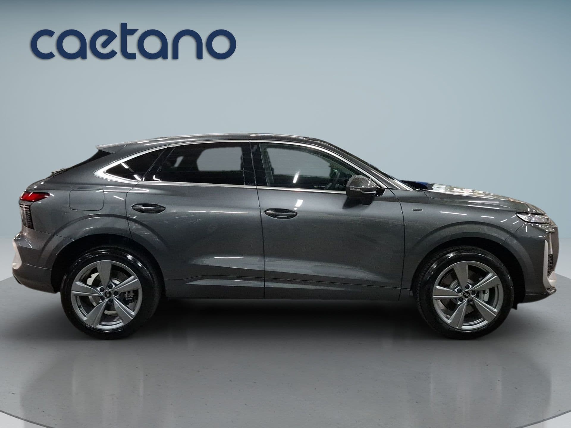 Audi Q3 Sportback - 4
