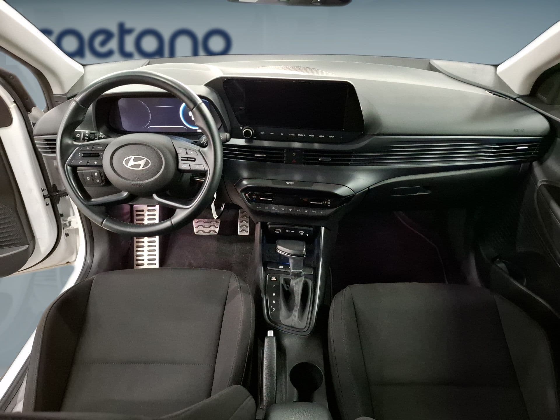 Hyundai Bayon - 12