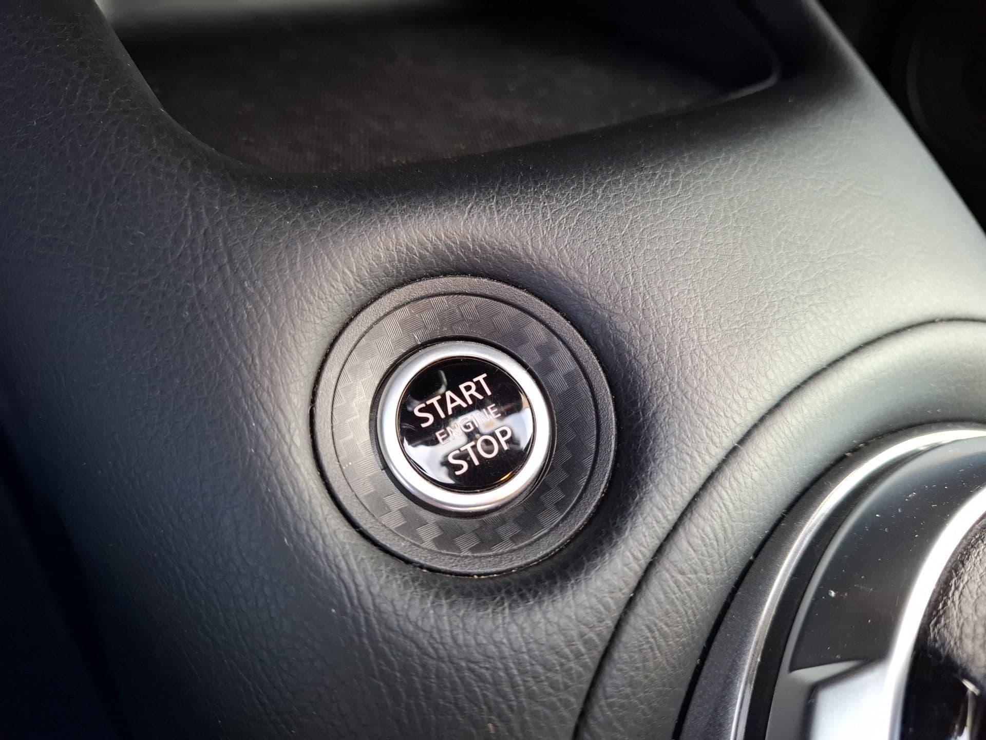 Nissan JUKE - 9
