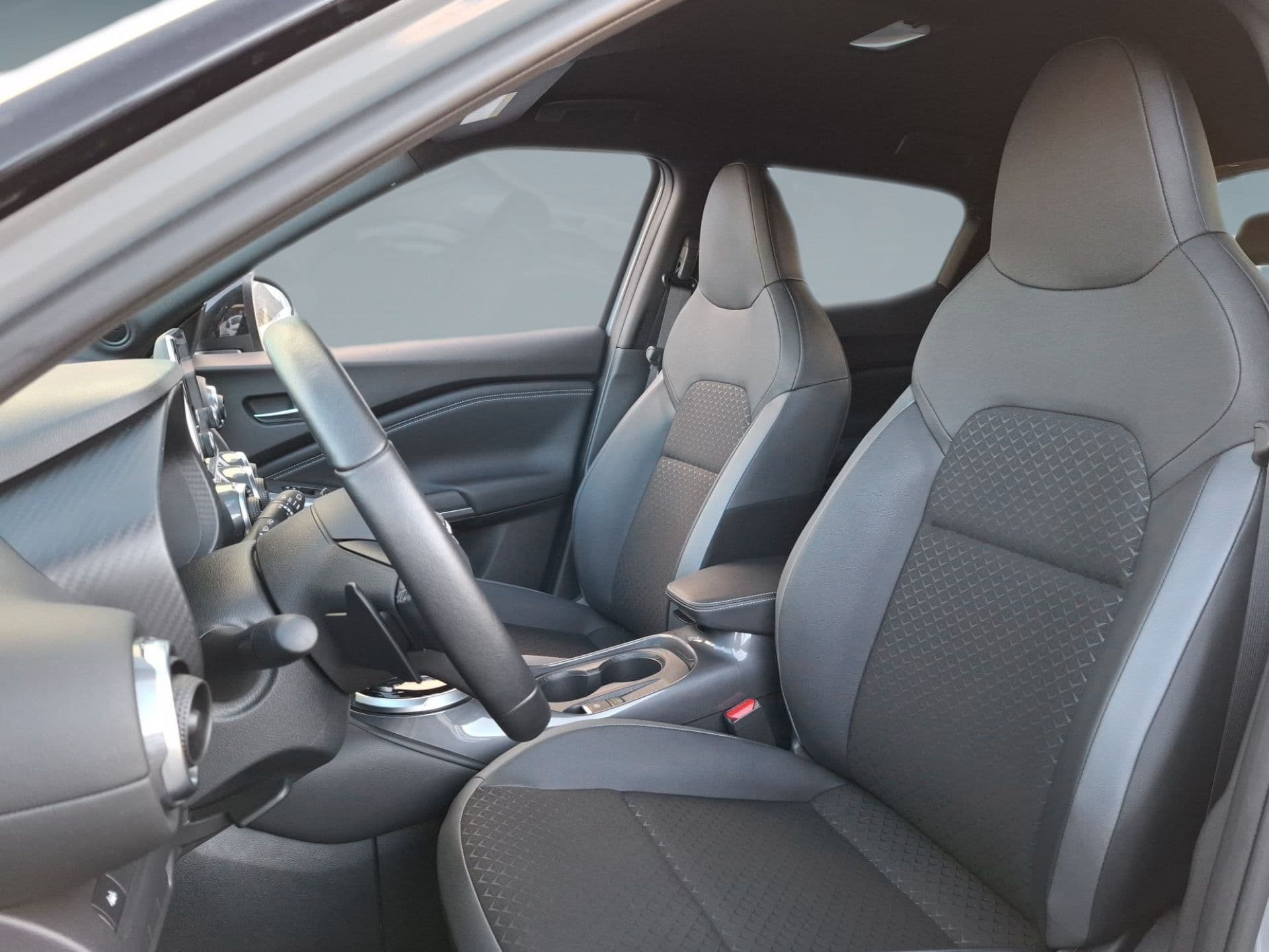 Nissan JUKE - 5