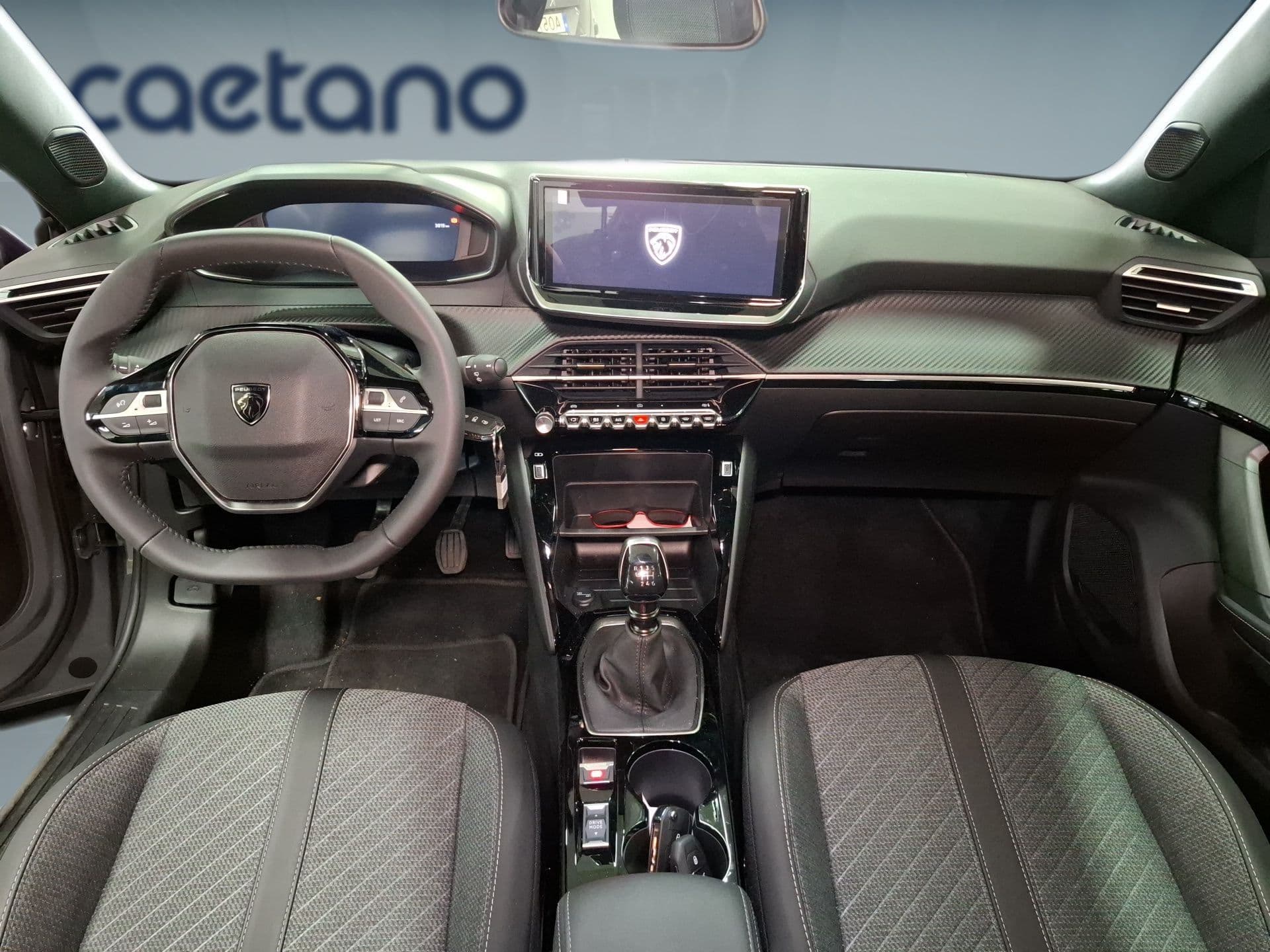 Peugeot 2008 - 12