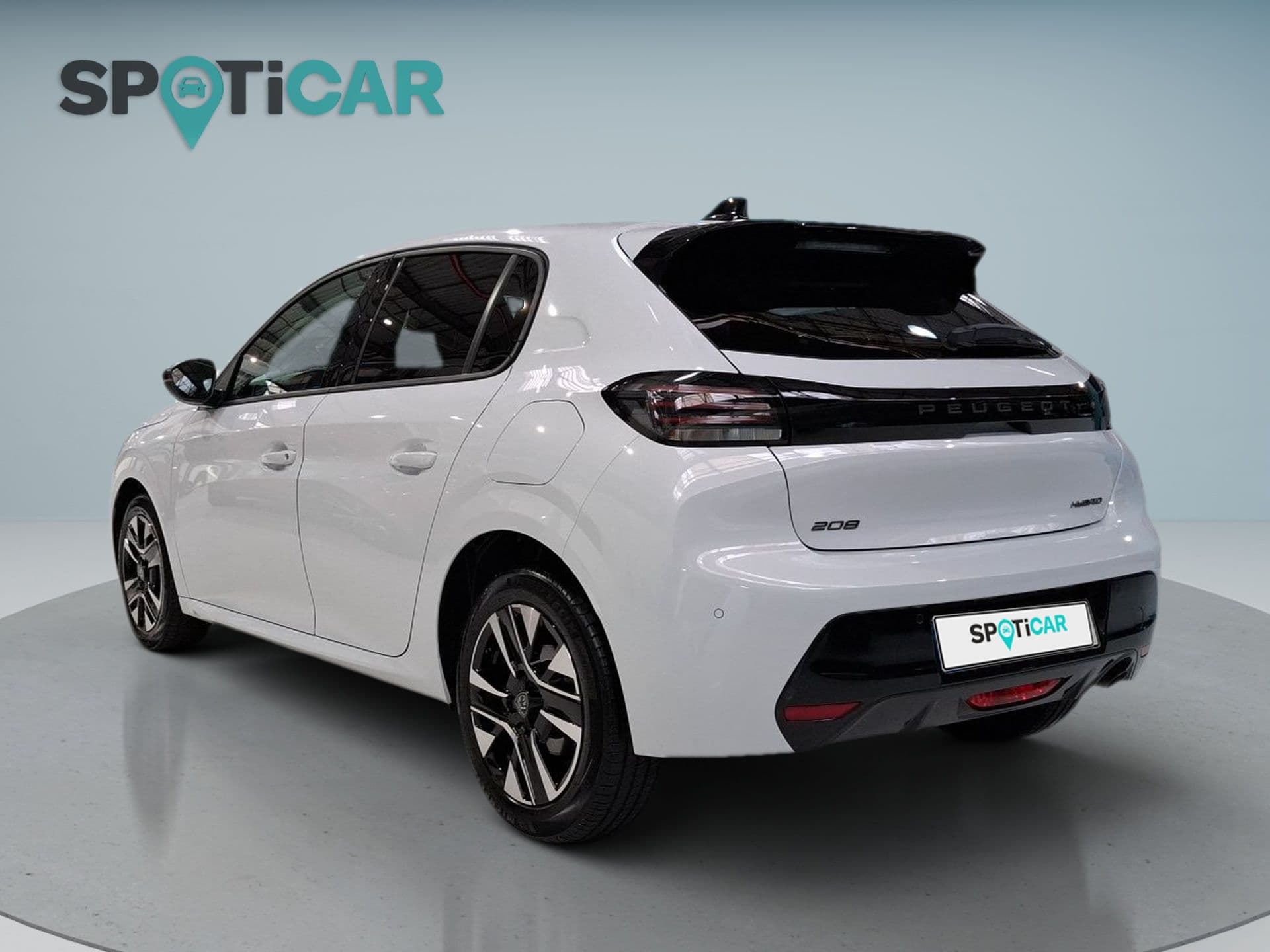 Peugeot 208 - 8