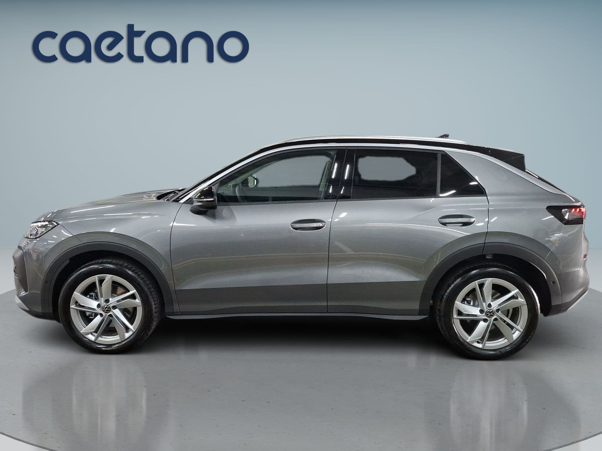 Volkswagen T-Roc - 3