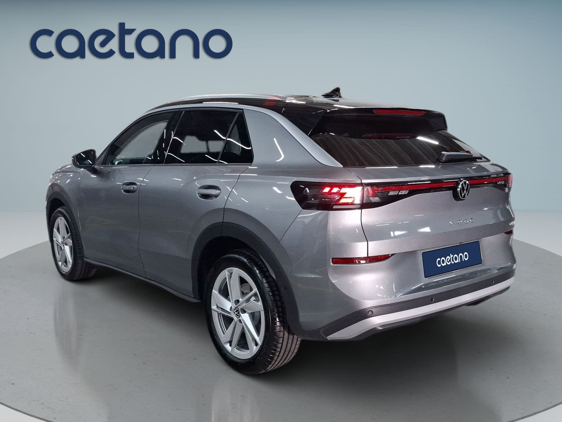 Volkswagen T-Roc - 4