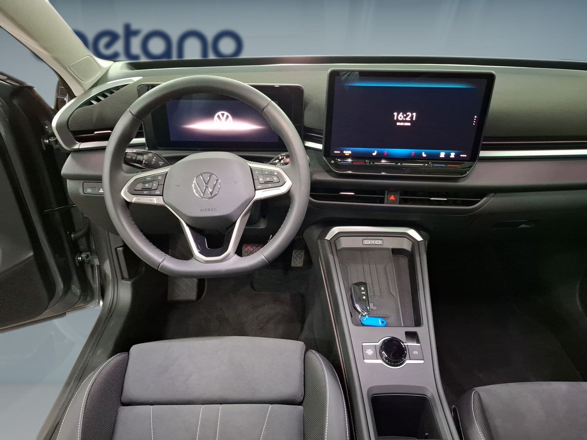 Volkswagen T-Roc - 12