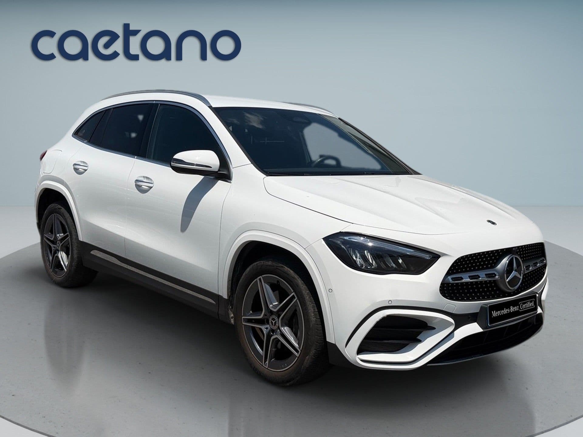 Mercedes-Benz GLA - 6