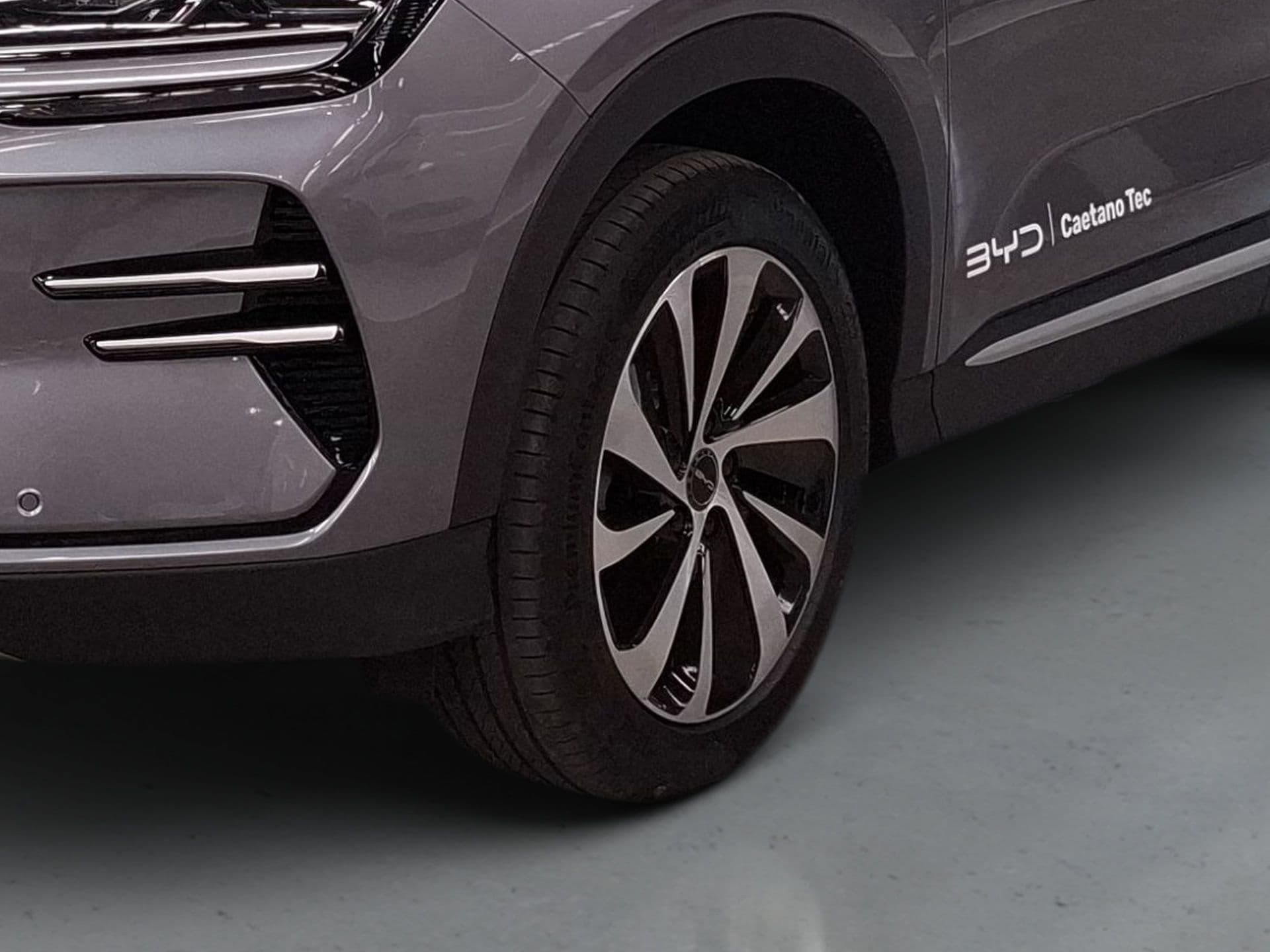 BYD SEAL U - 5