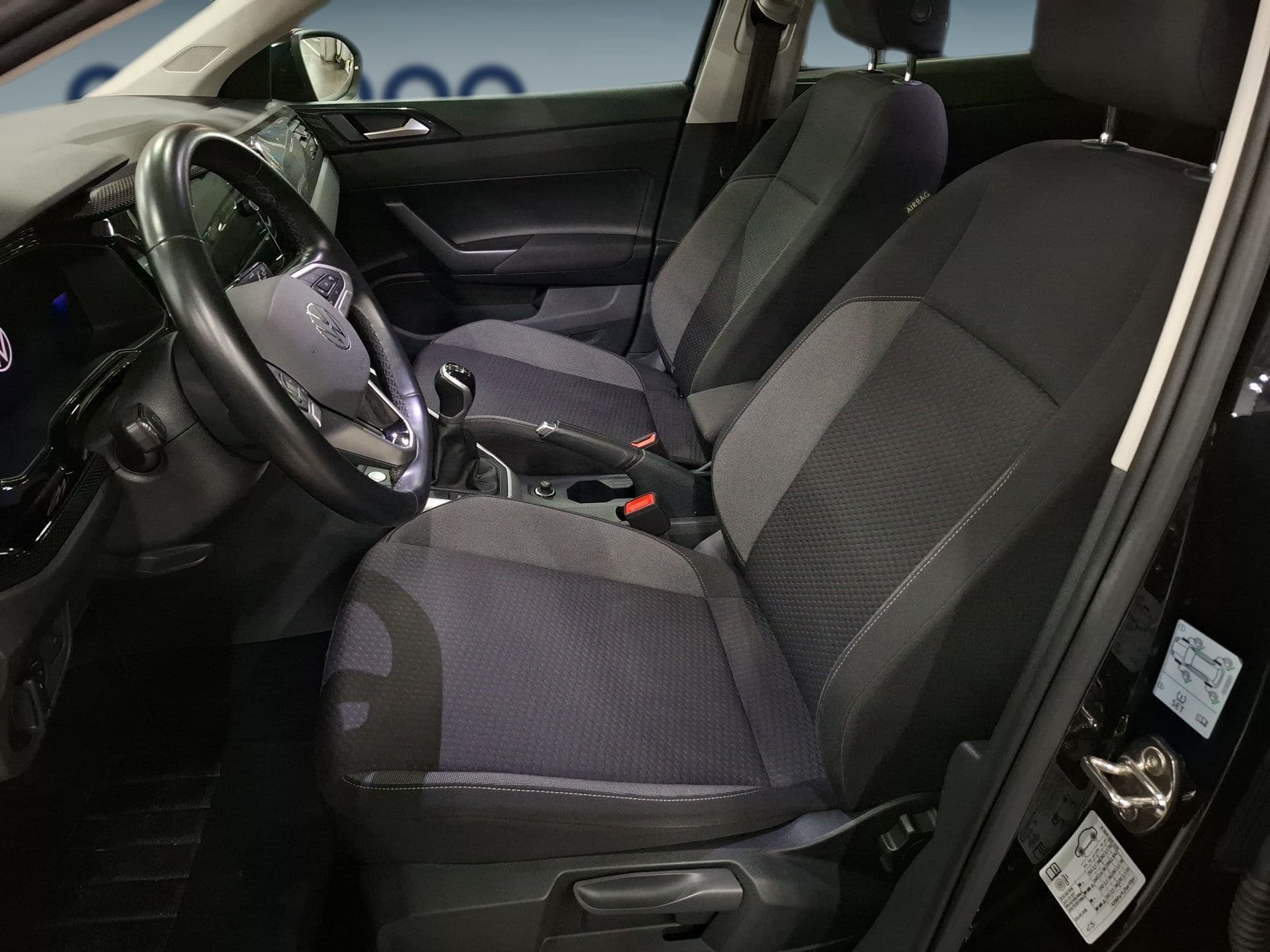 Volkswagen Taigo - 12