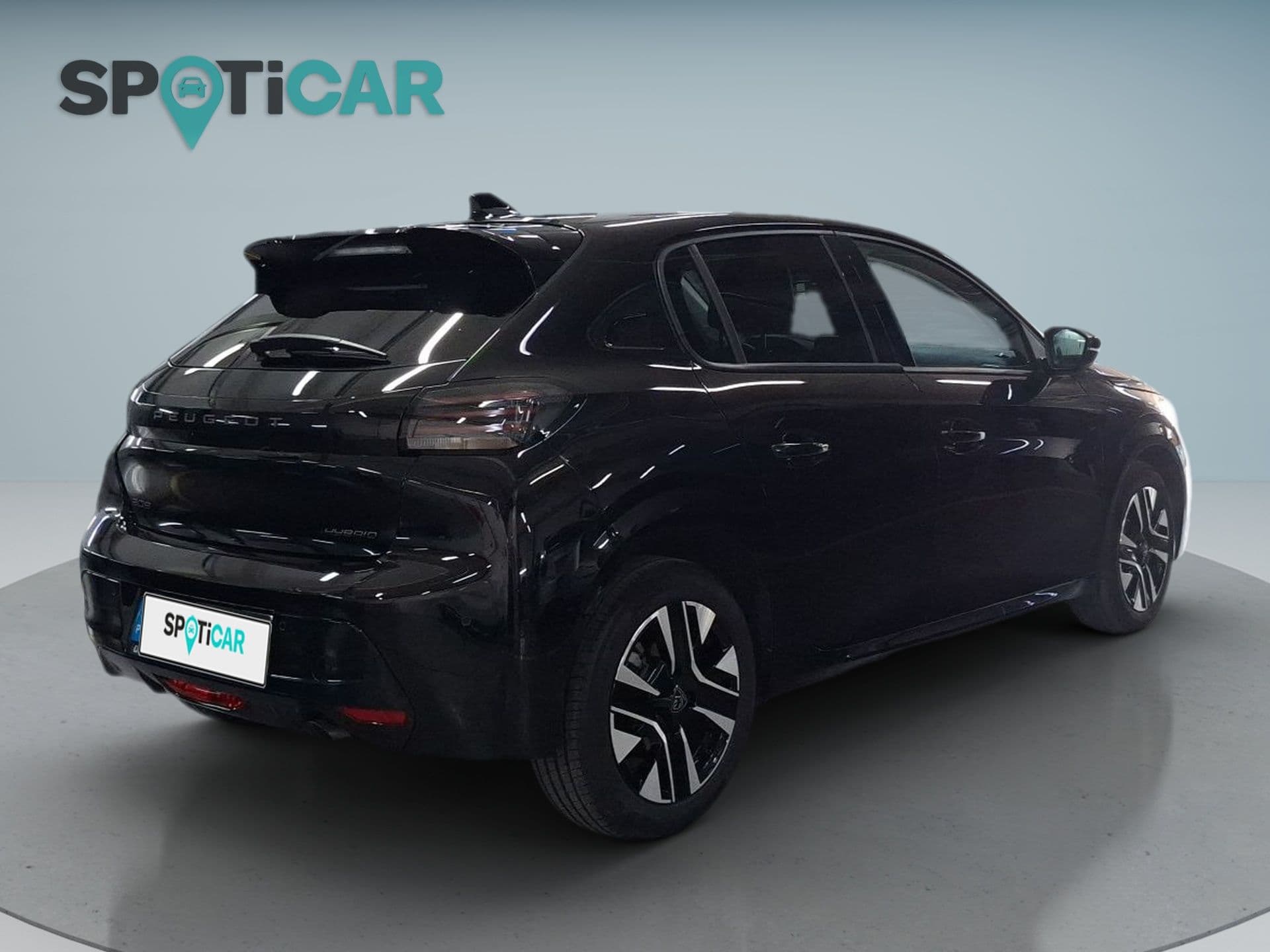 Peugeot 208 - 8