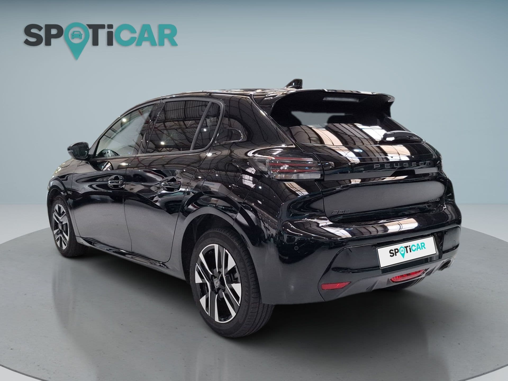 Peugeot 208 - 8