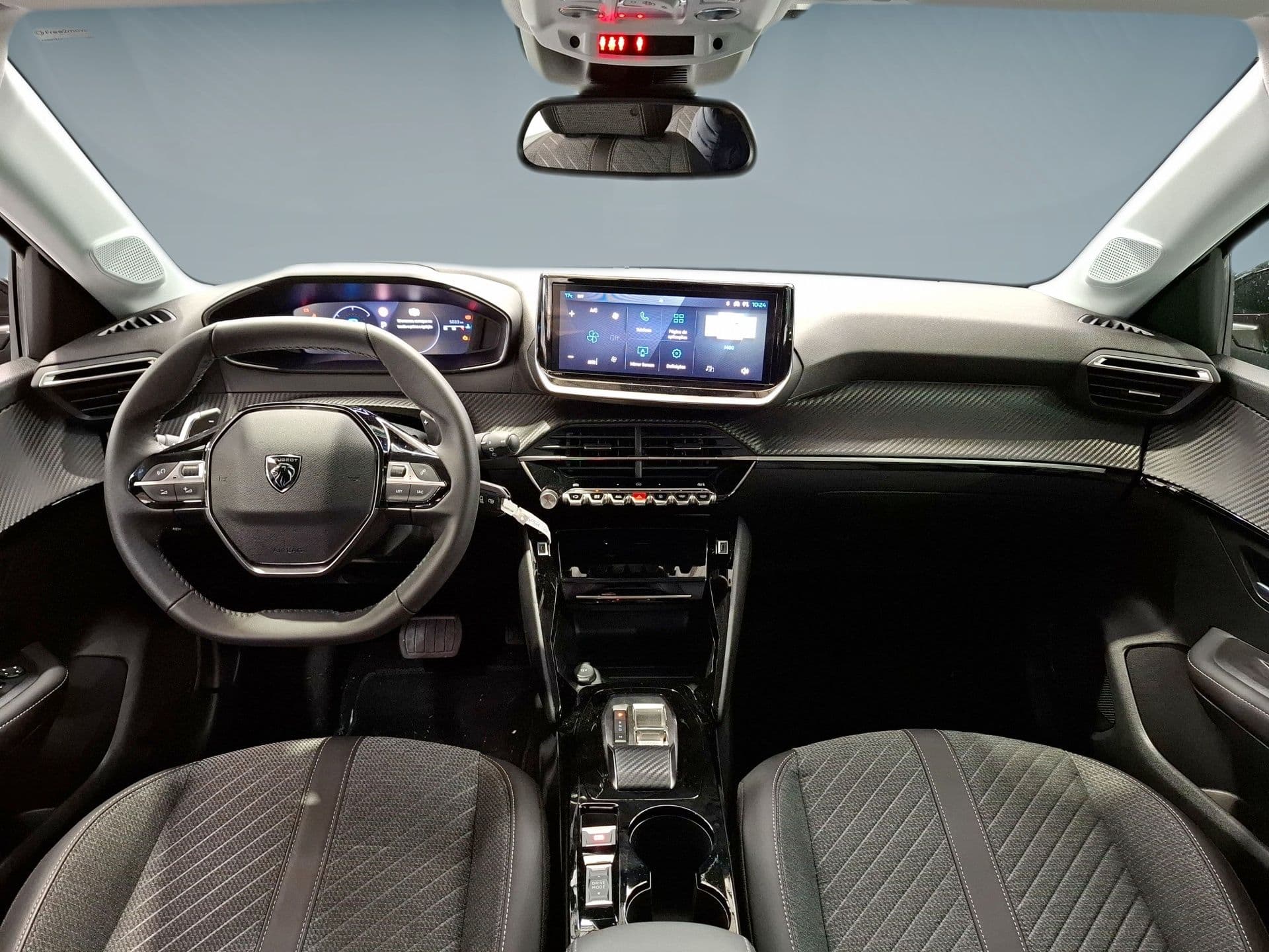Peugeot 208 - 10
