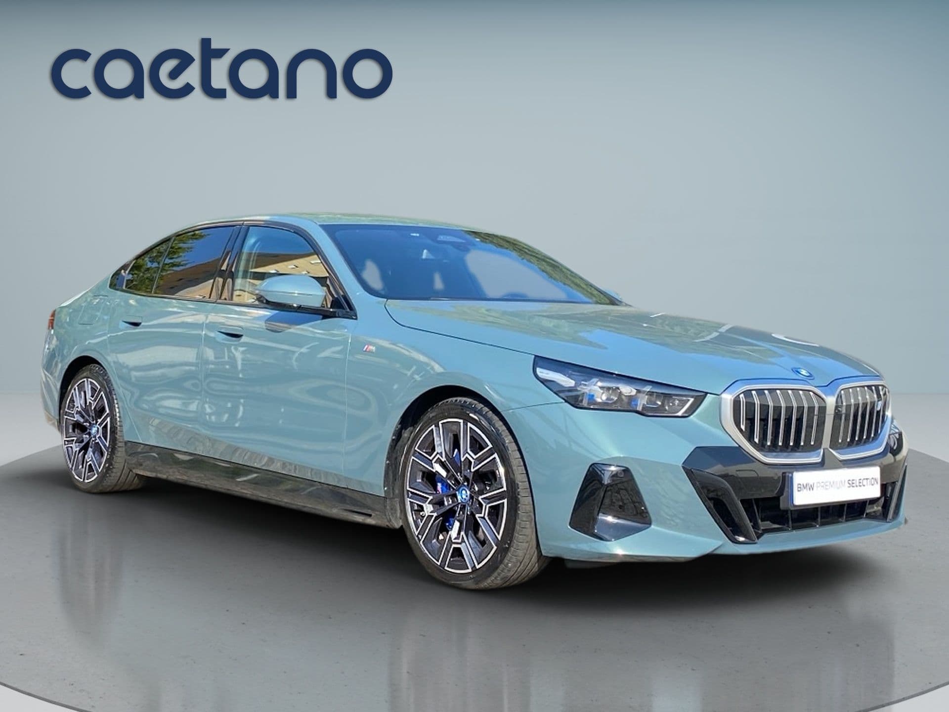 BMW i5 - 4