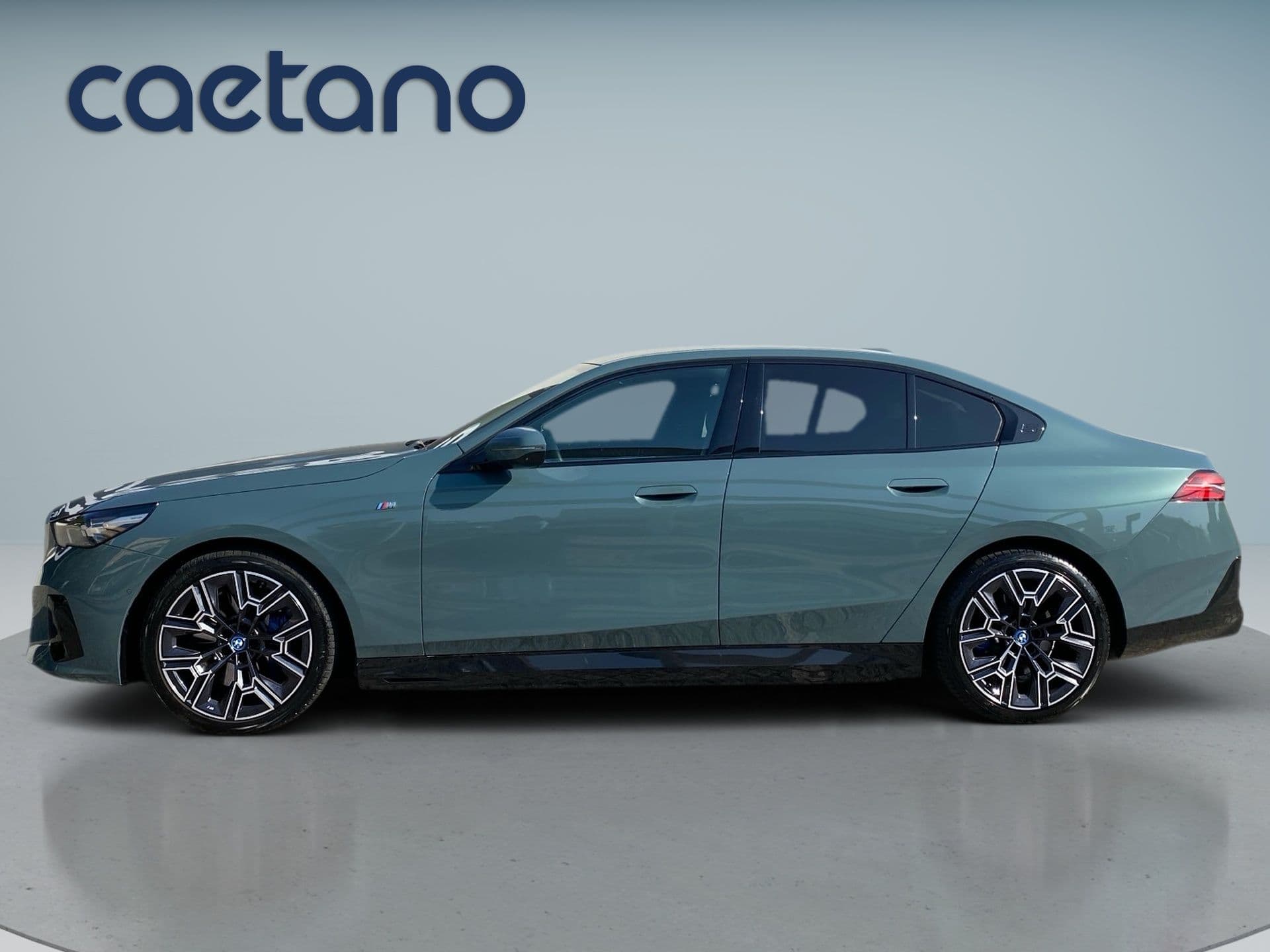 BMW i5 - 6
