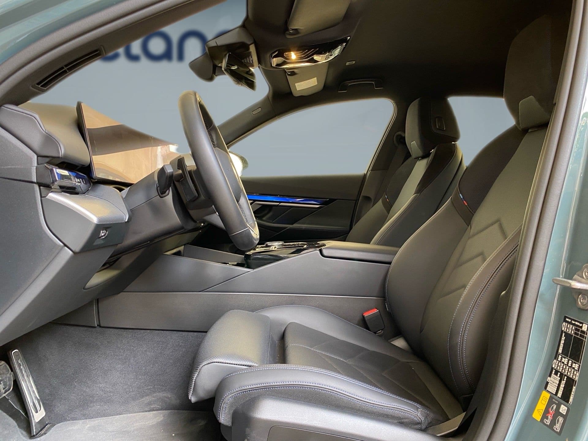 BMW i5 - 8