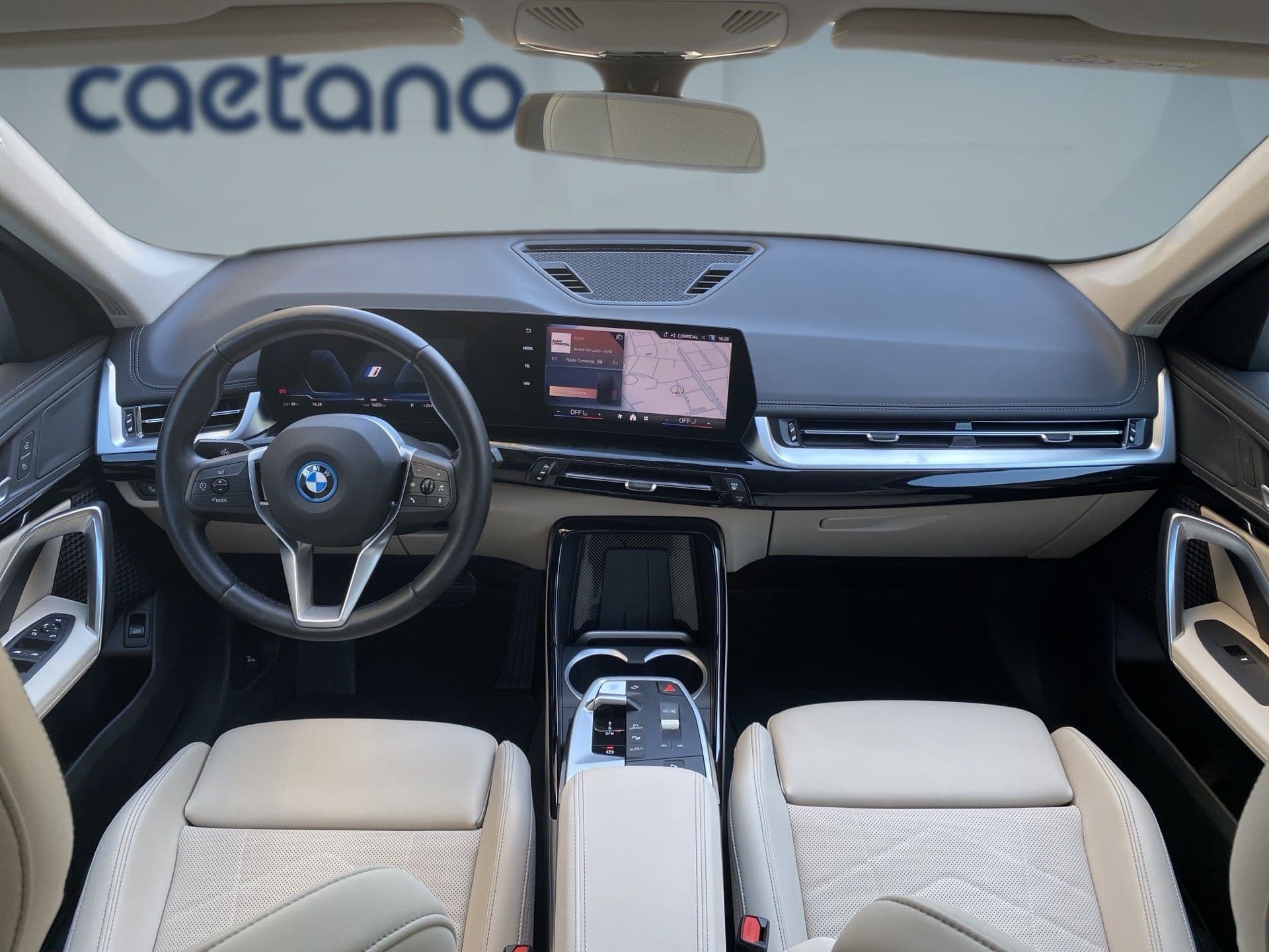 BMW iX1 - 9
