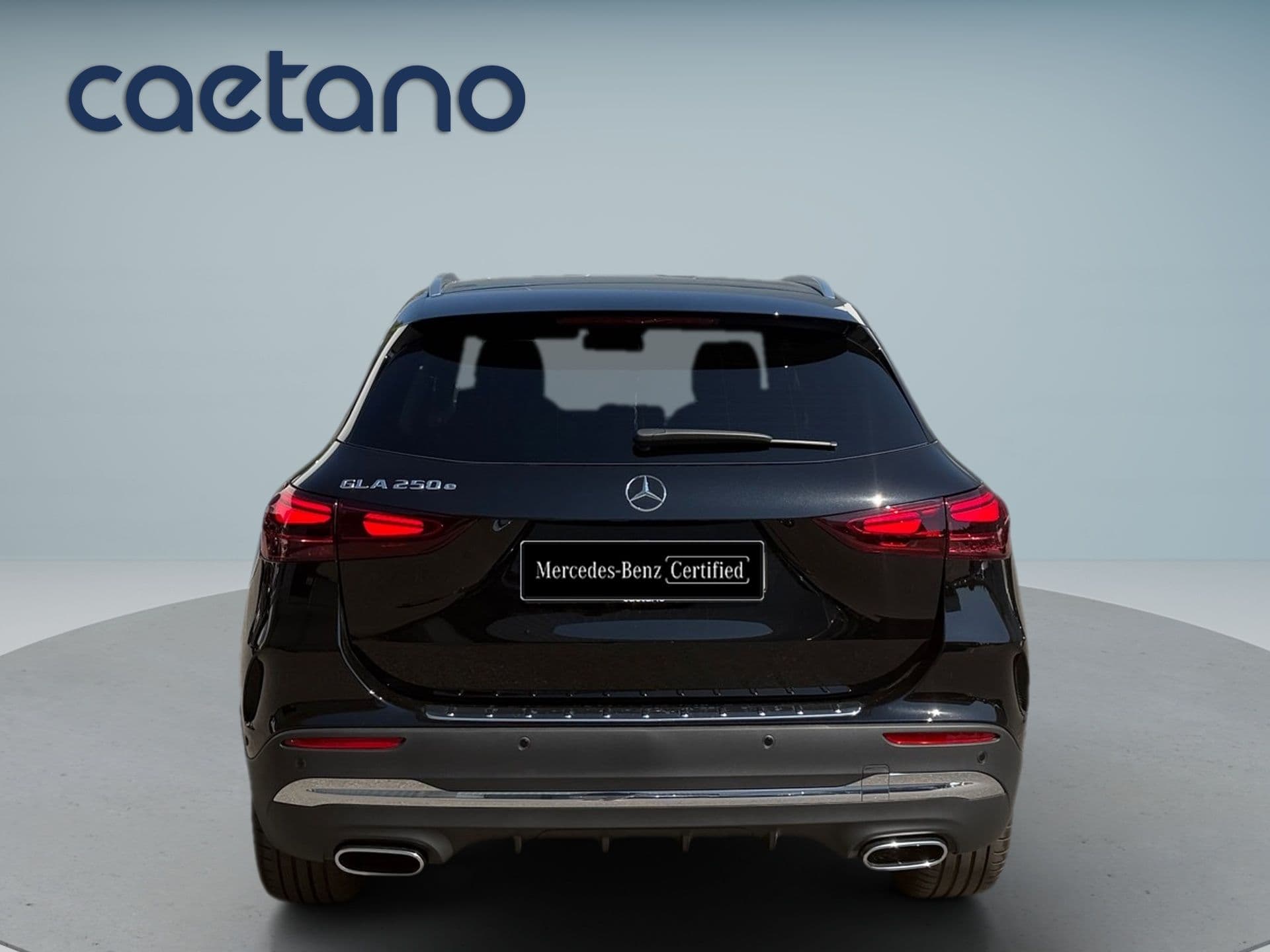 Mercedes-Benz GLA - 3