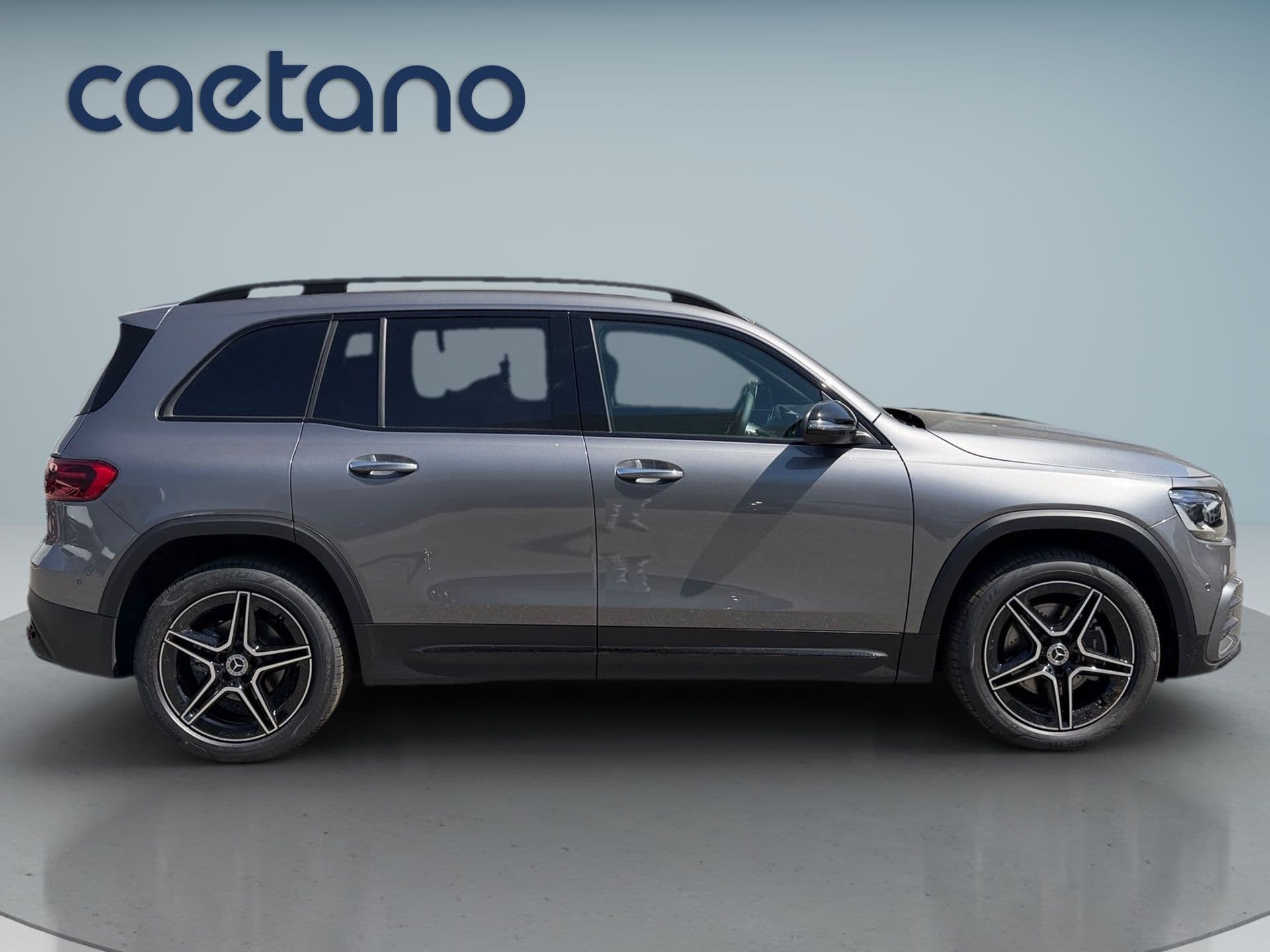 Mercedes-Benz GLB - 5