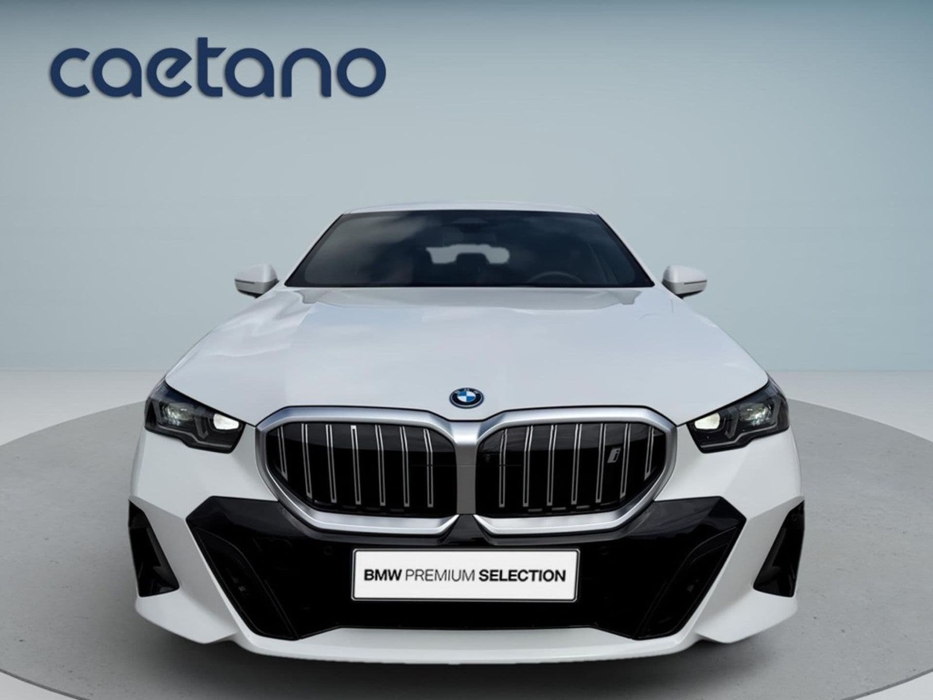 BMW i5 - 2