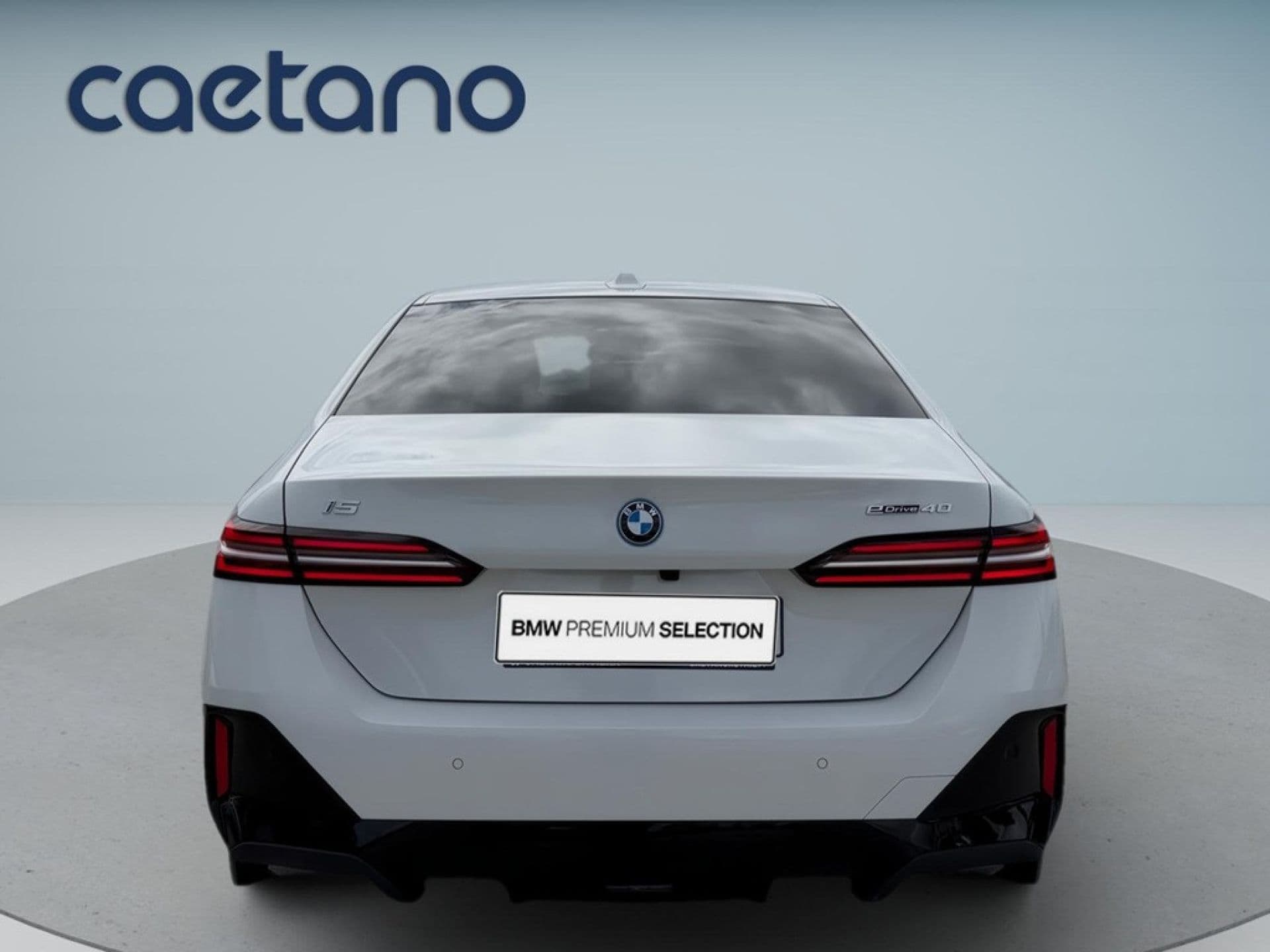BMW i5 - 7