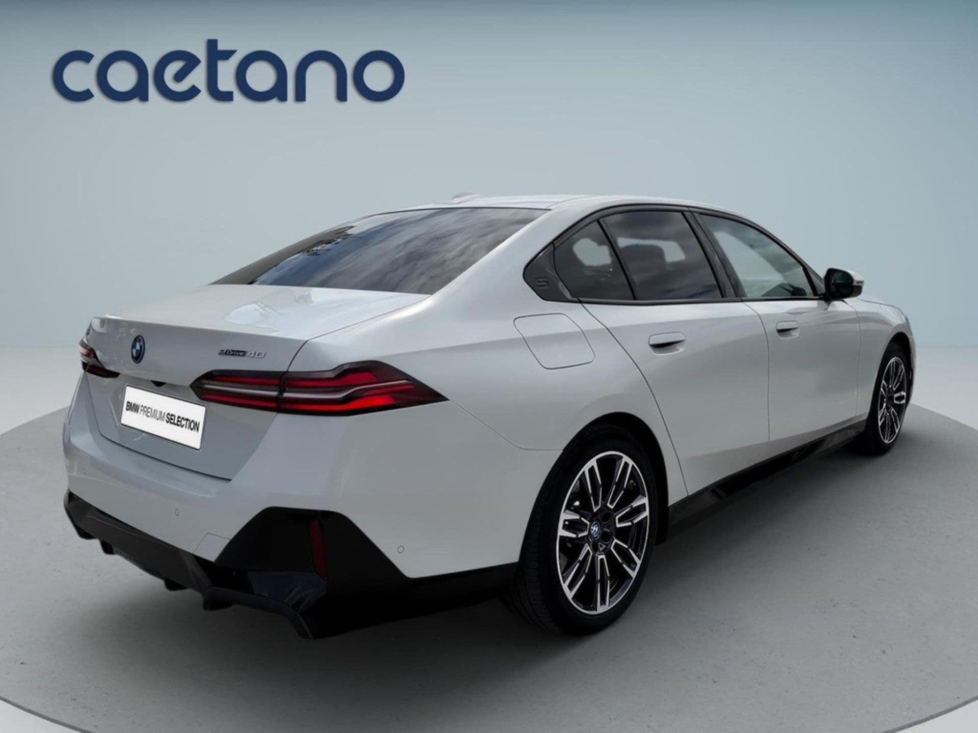 BMW i5 - 8