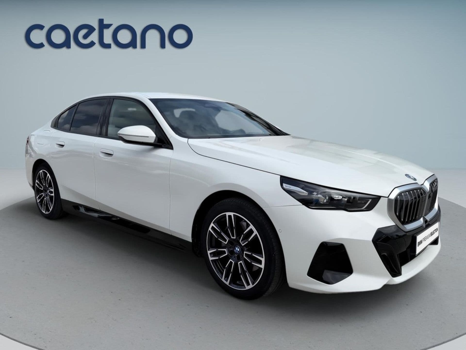 BMW i5 - 10