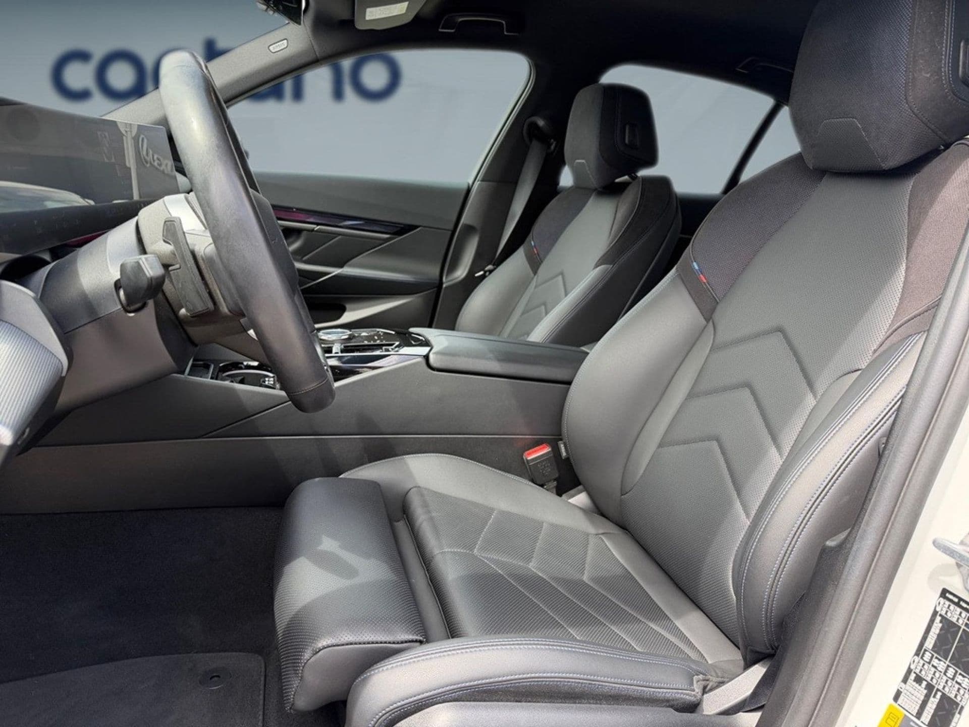 BMW i5 - 11