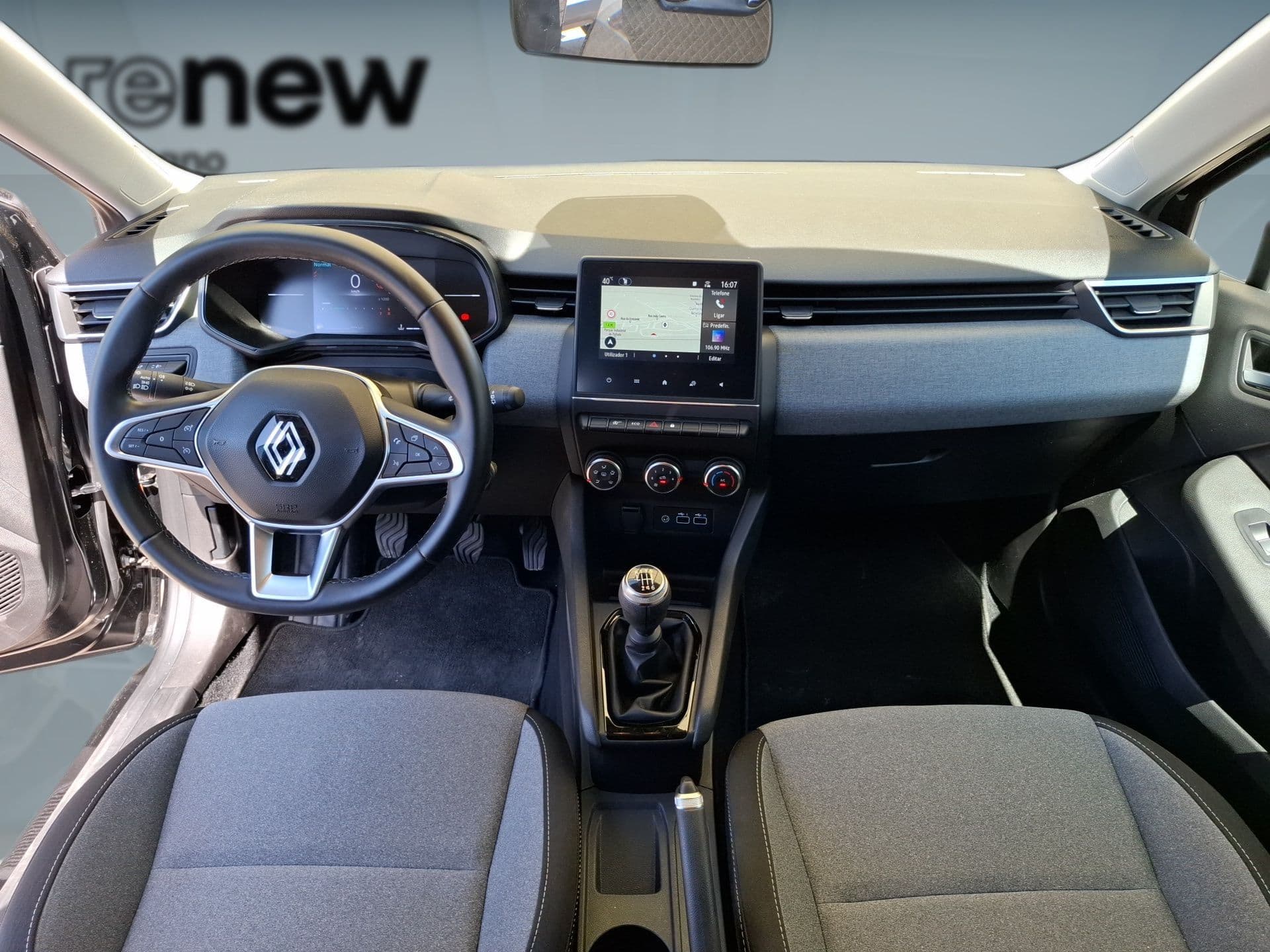 Renault Clio - 12