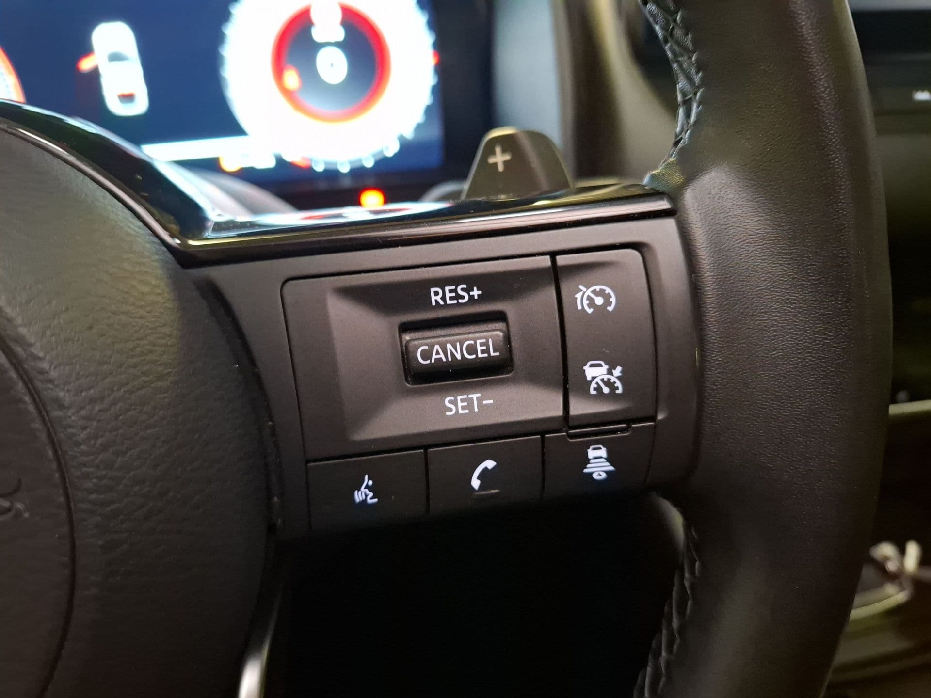 Nissan Qashqai - 12