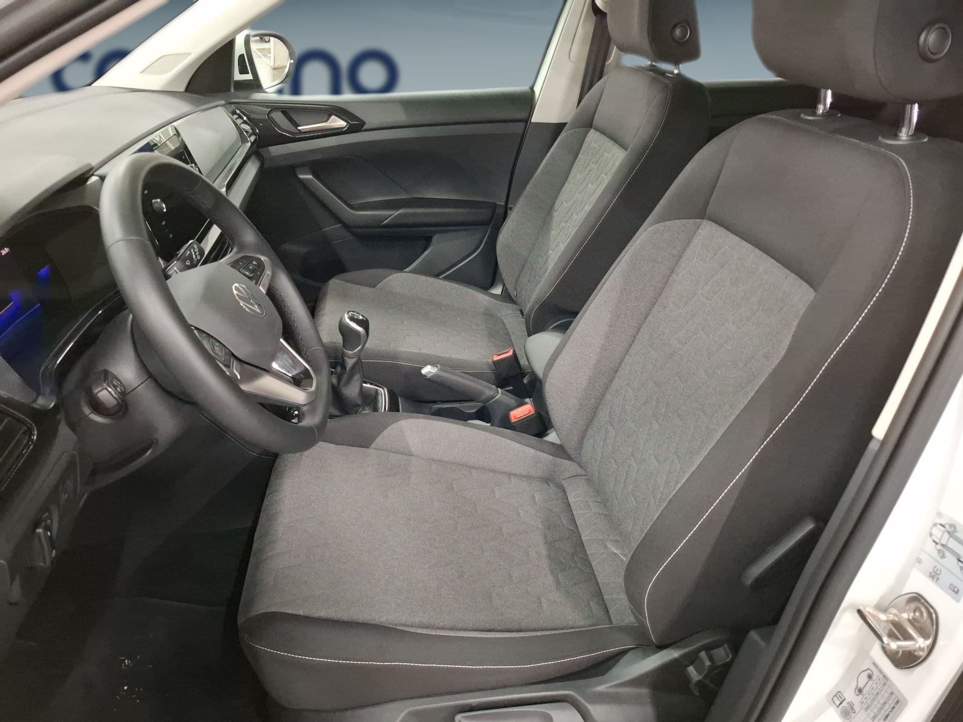 Volkswagen T-Cross - 10