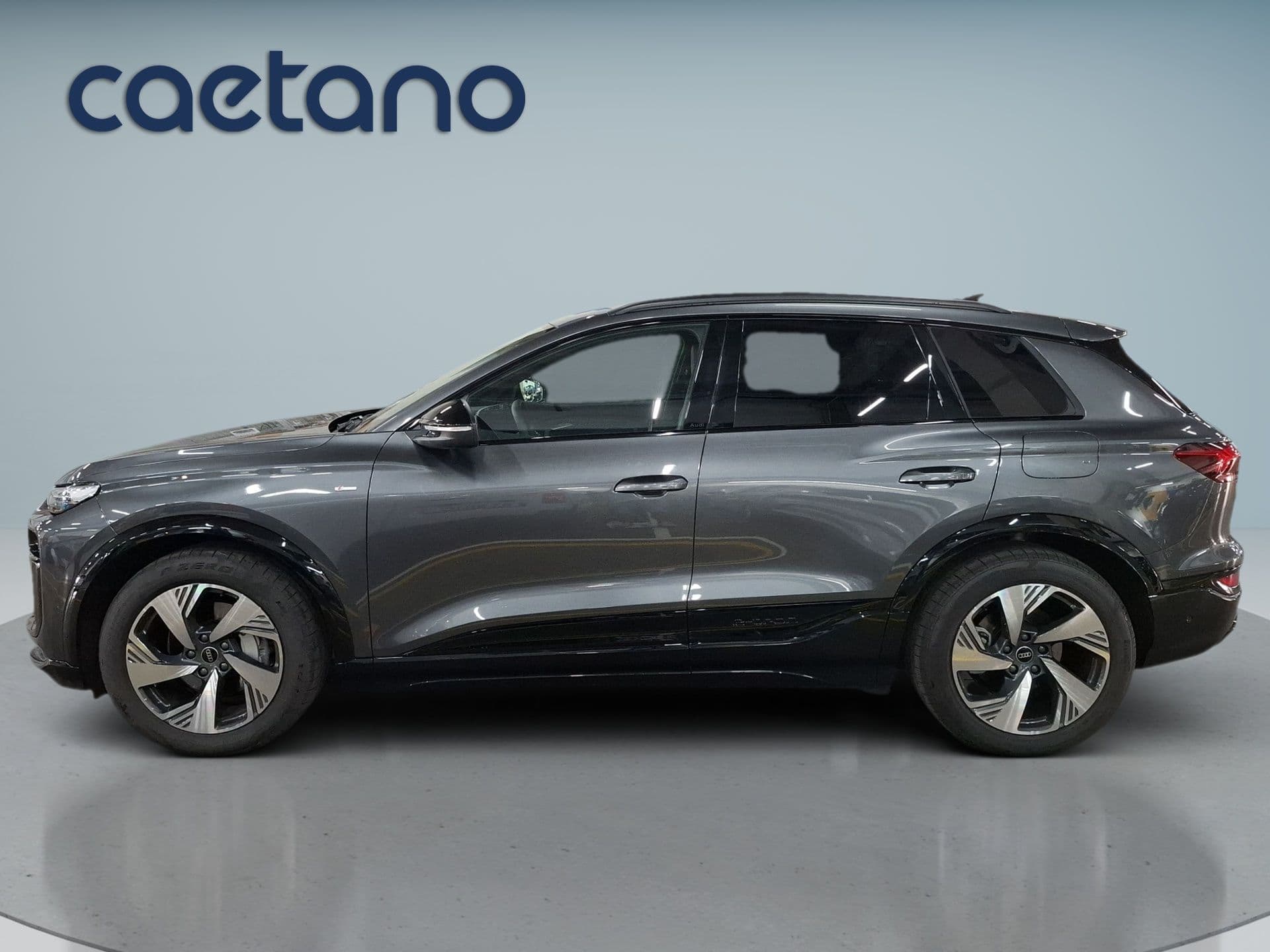 Audi Q6 e-tron - 3