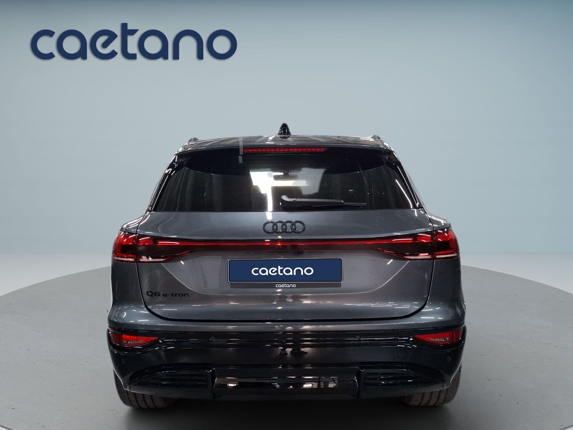 Audi Q6 e-tron - 7