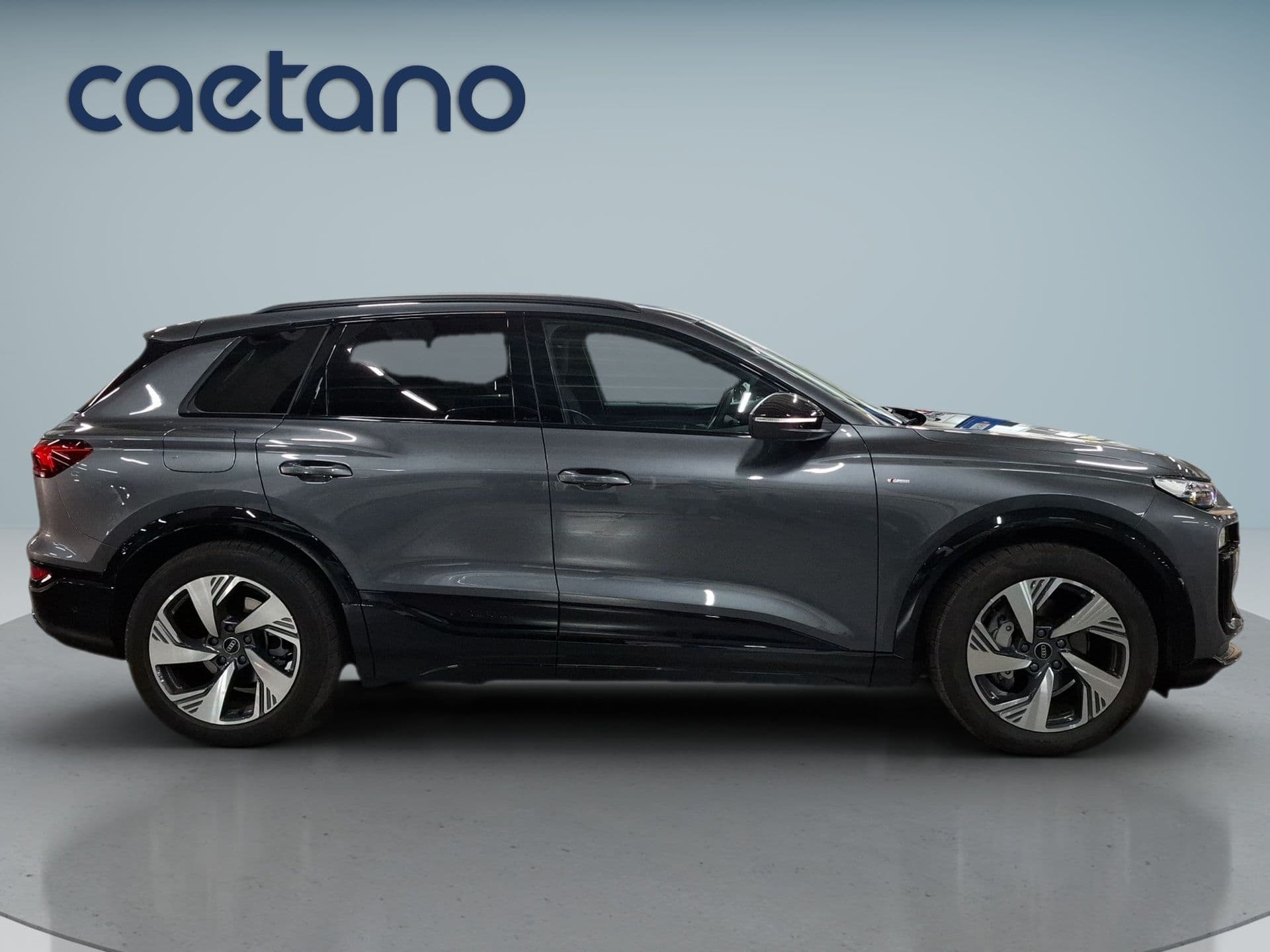 Audi Q6 e-tron - 9