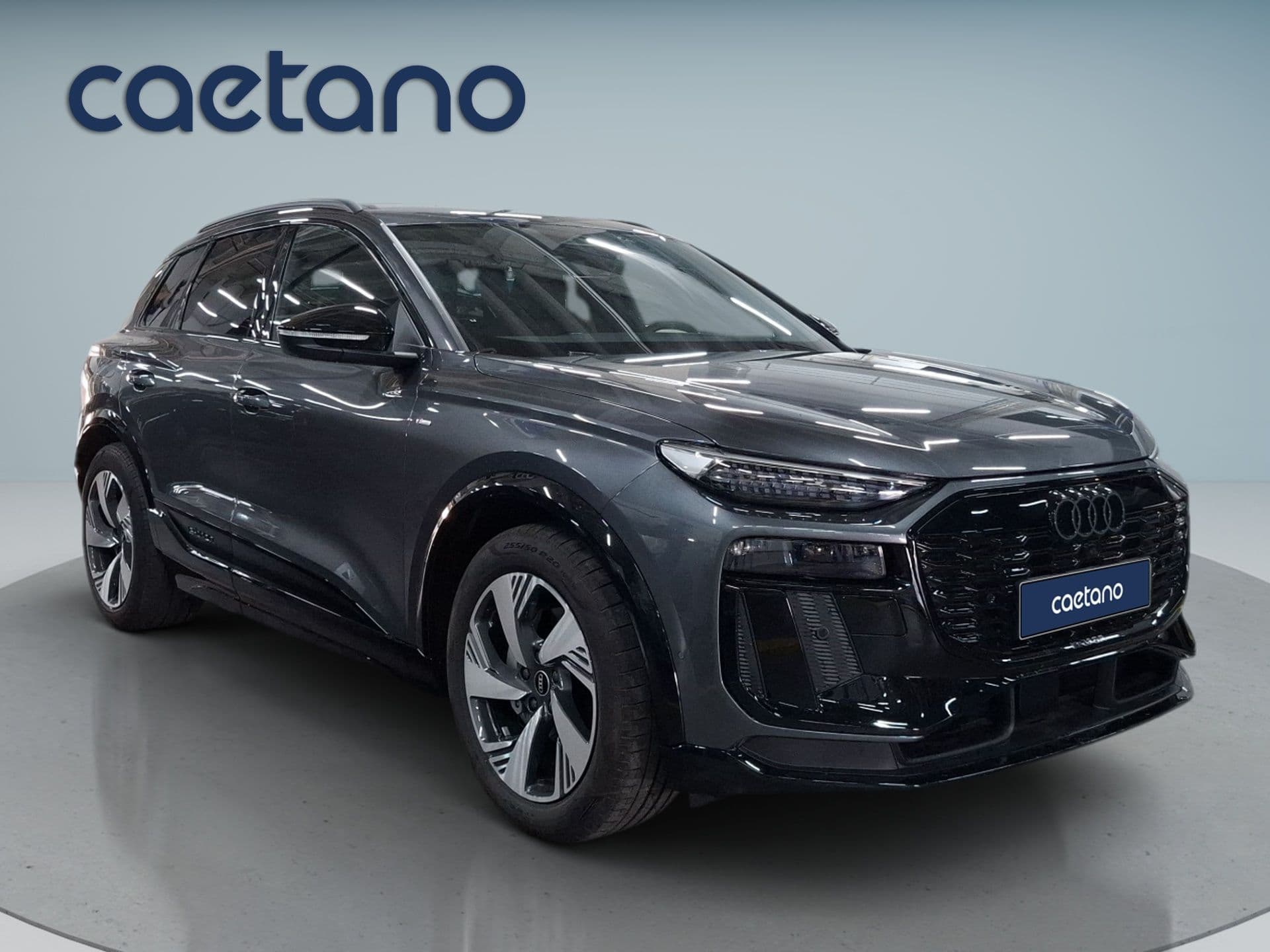 Audi Q6 e-tron - 10