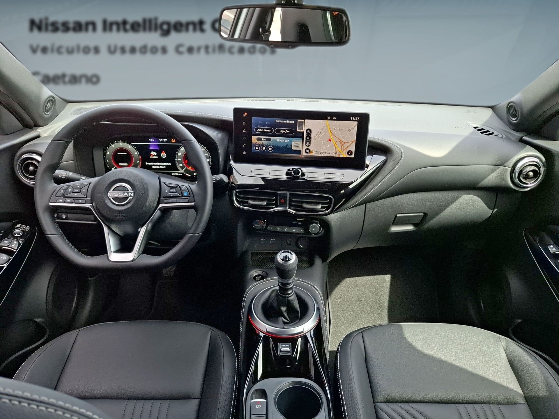Nissan JUKE - 12