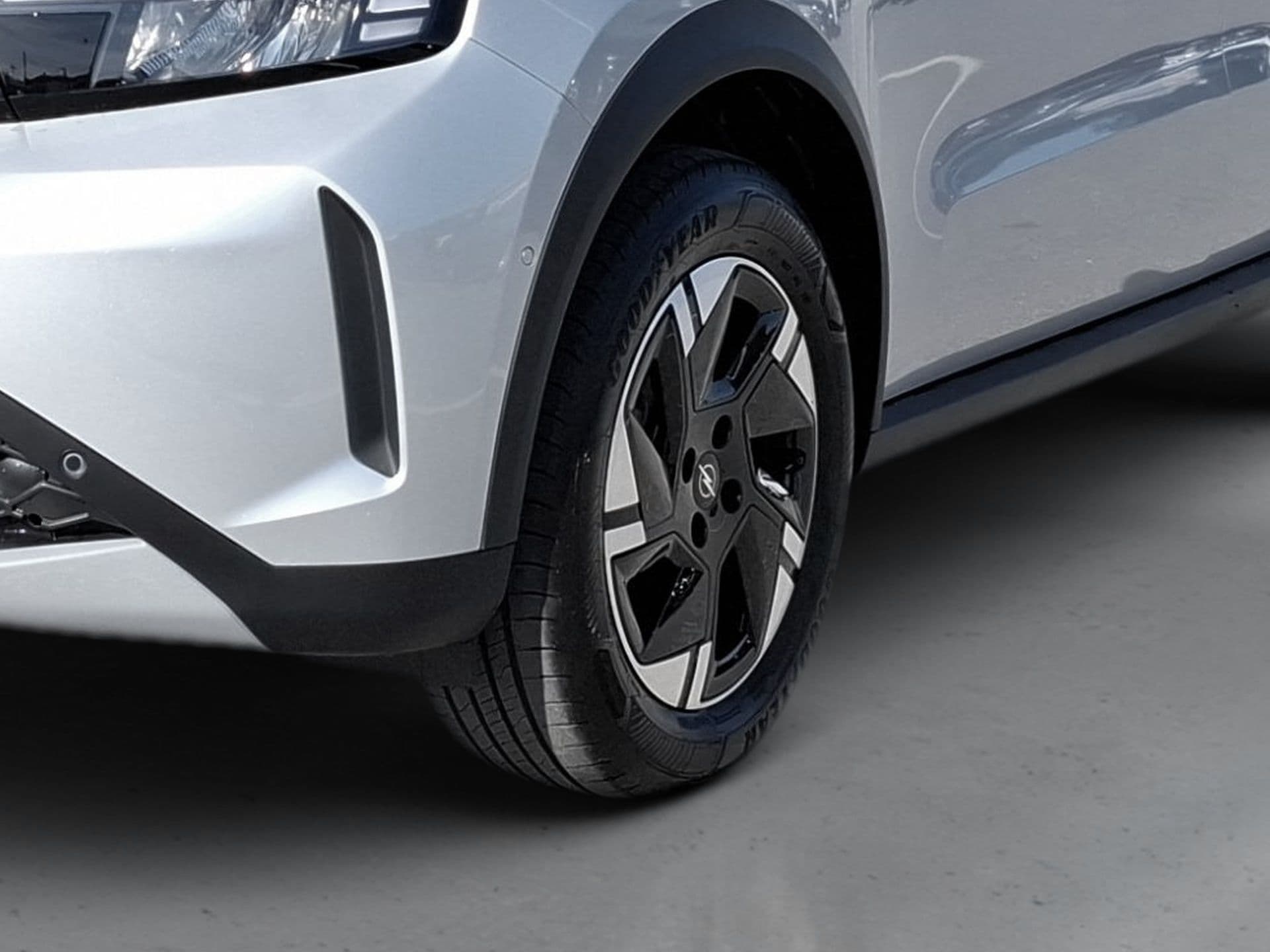 Opel Frontera - 12