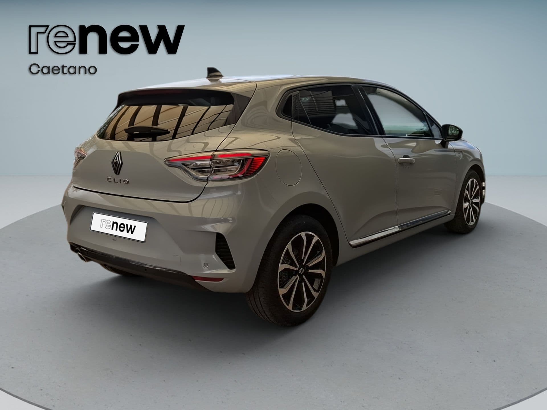 Renault Clio - 8