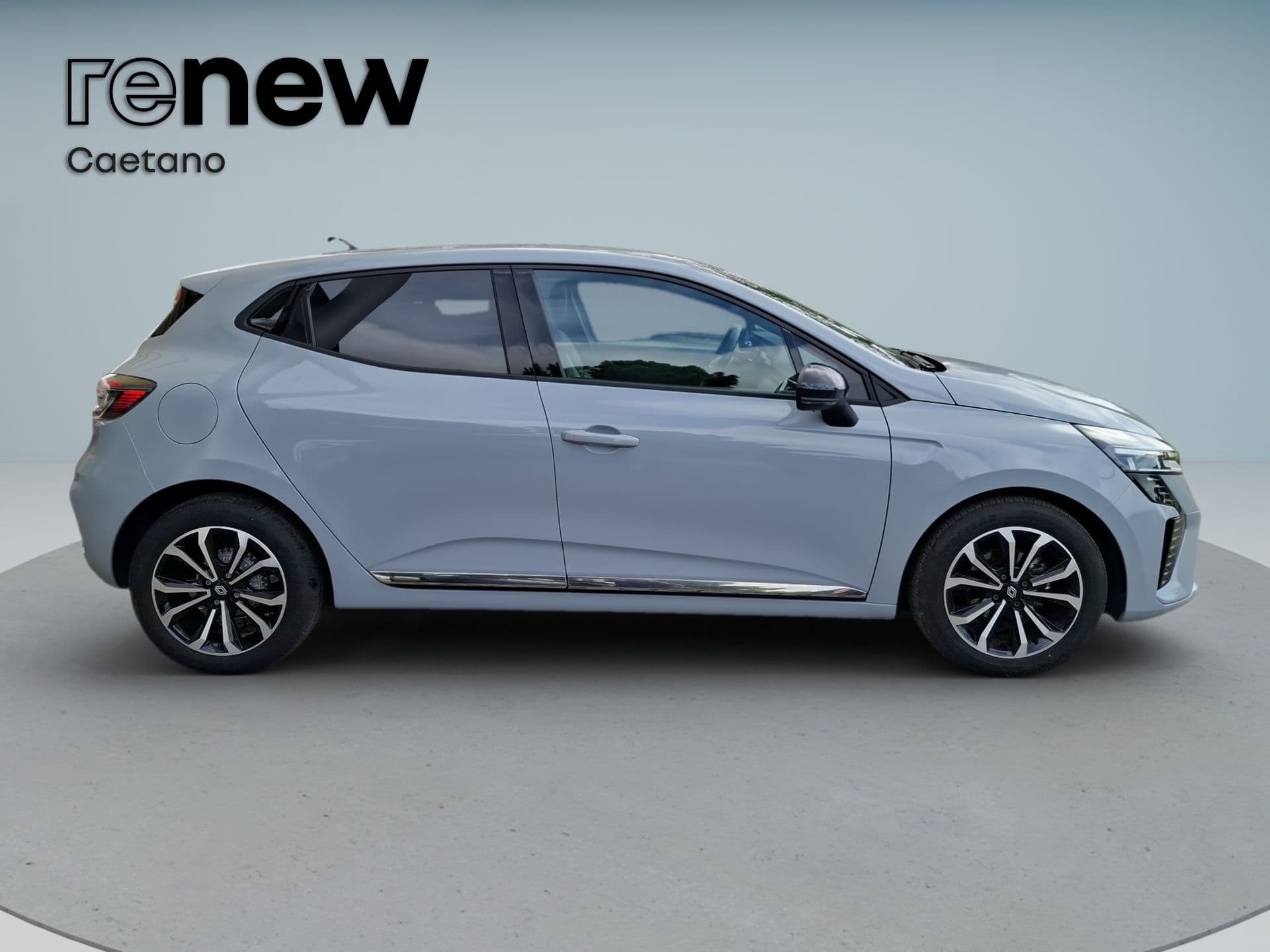 Renault Clio - 9