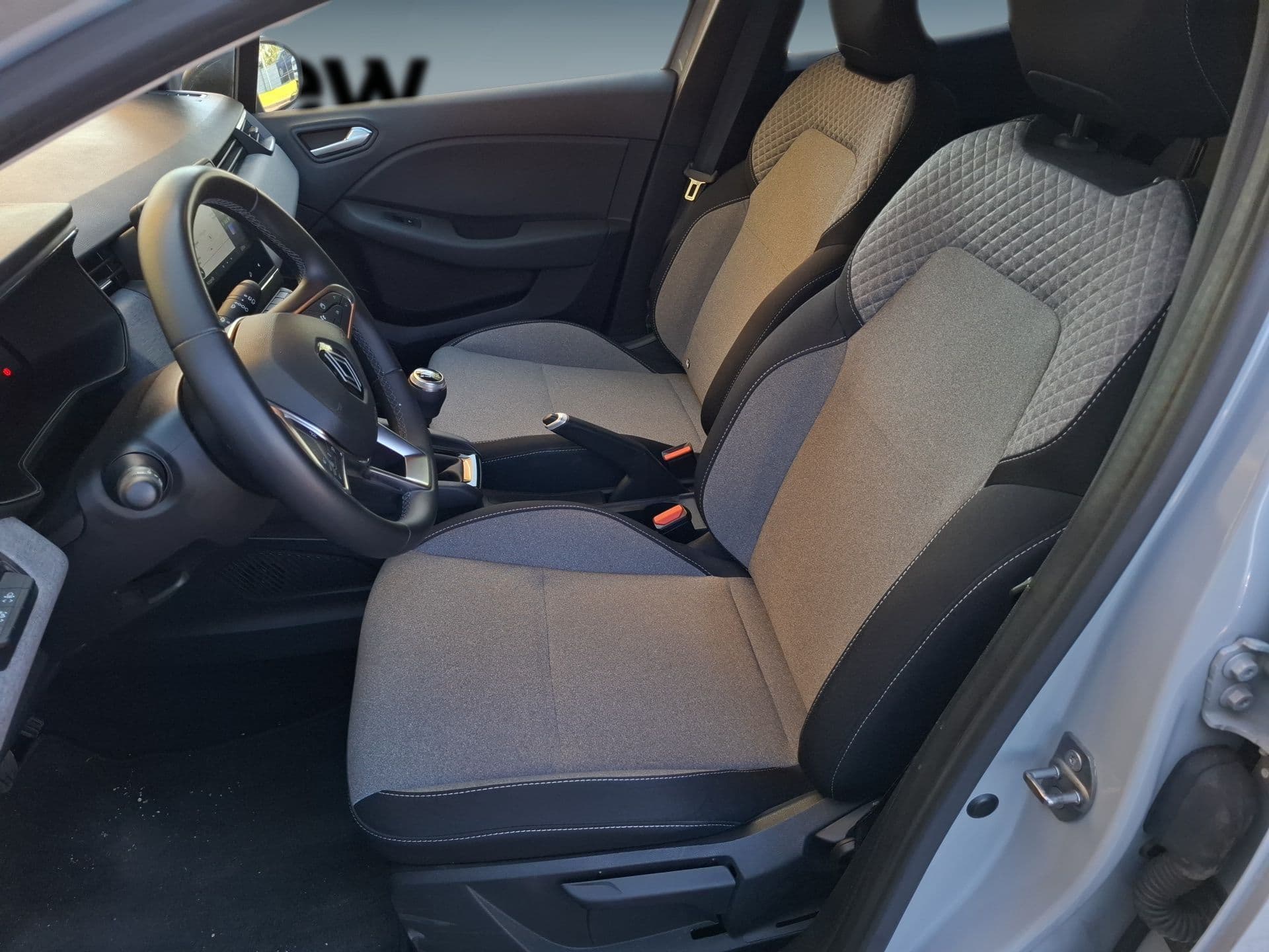 Renault Clio - 11