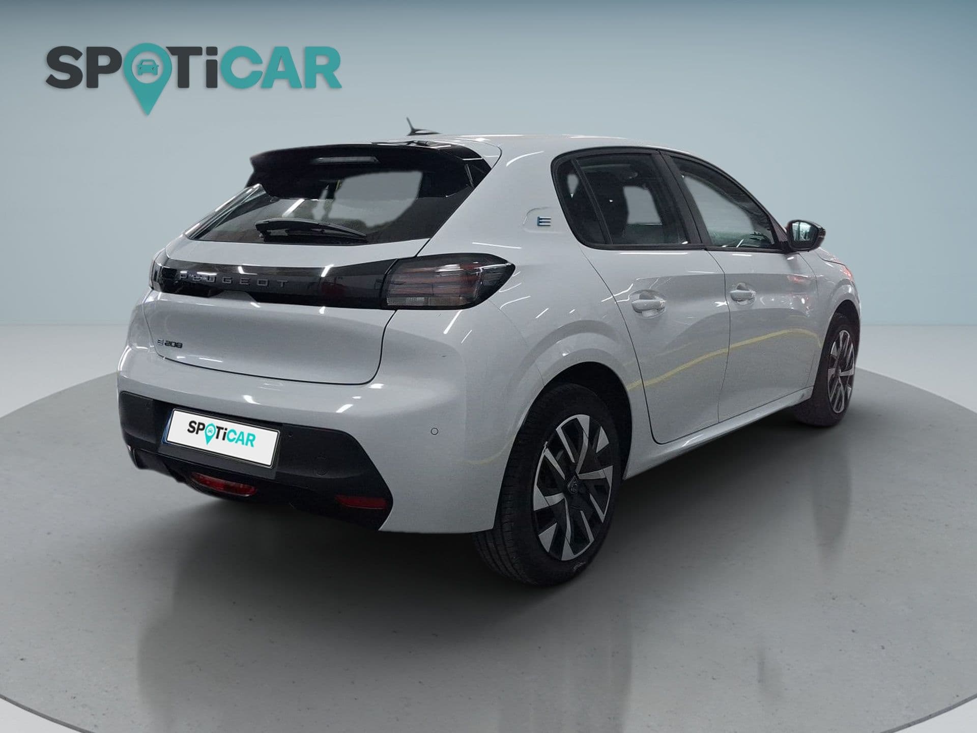 Peugeot 208 - 8