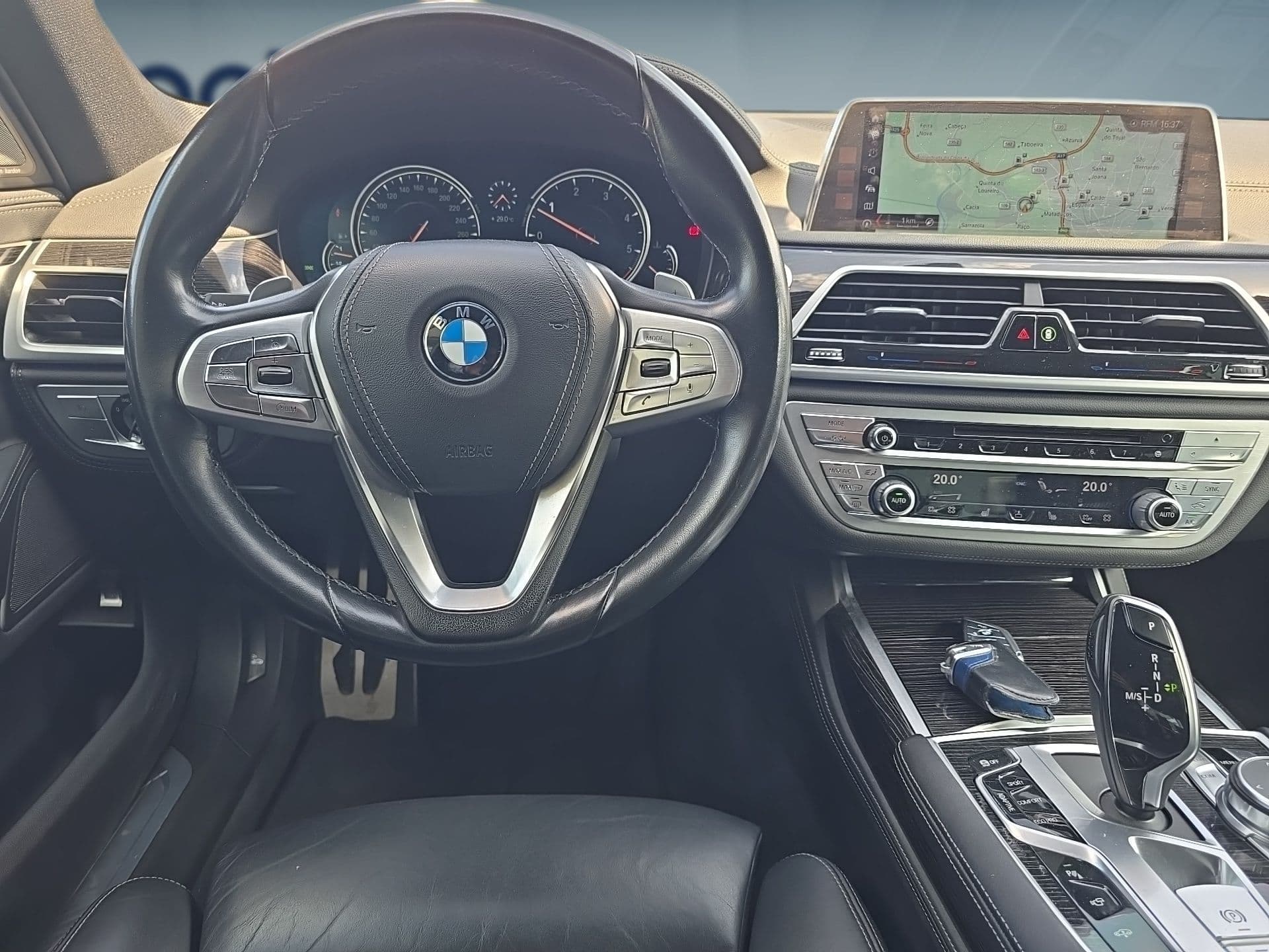 BMW Serie 7 - 12