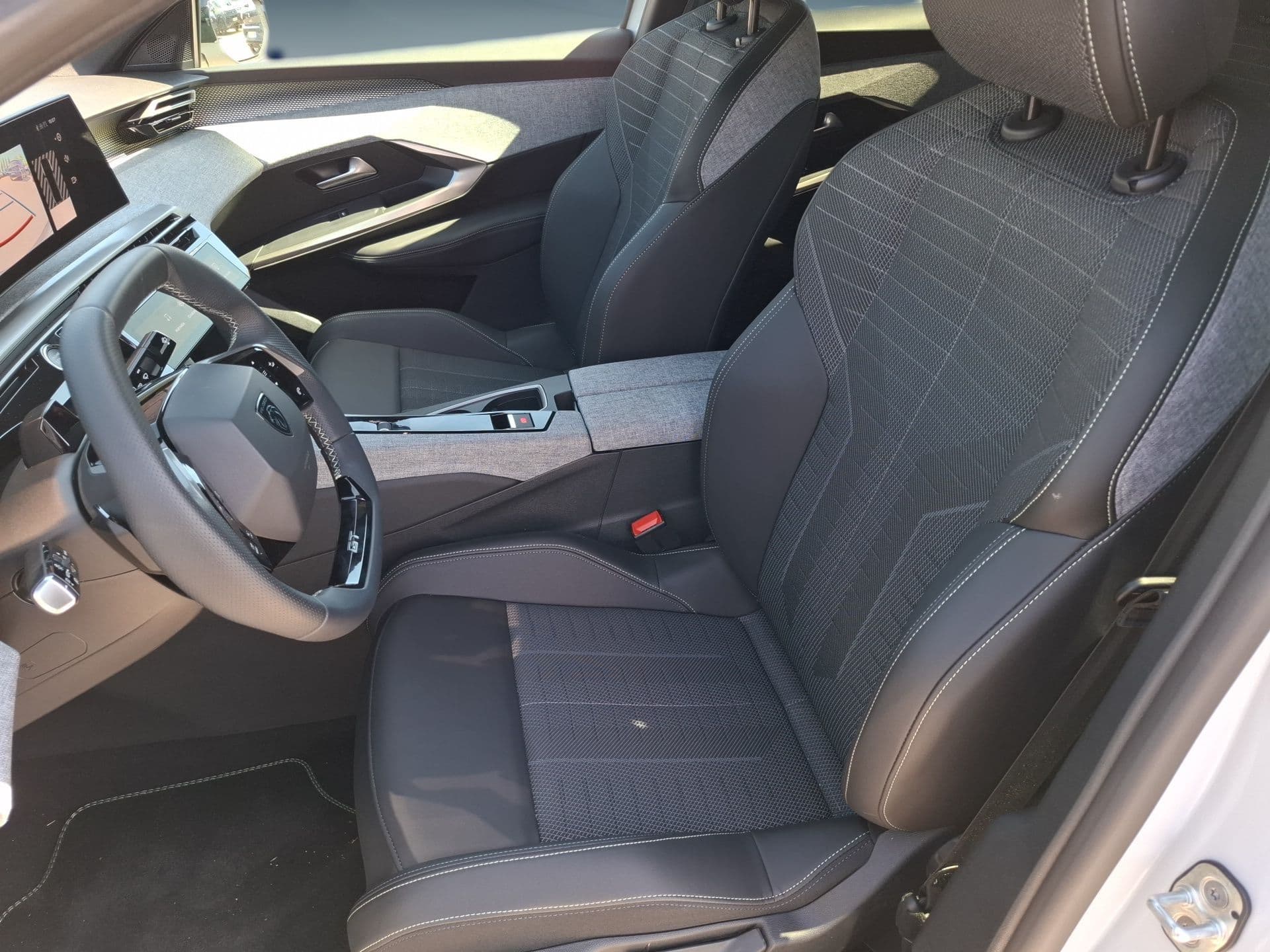 Peugeot 3008 - 11