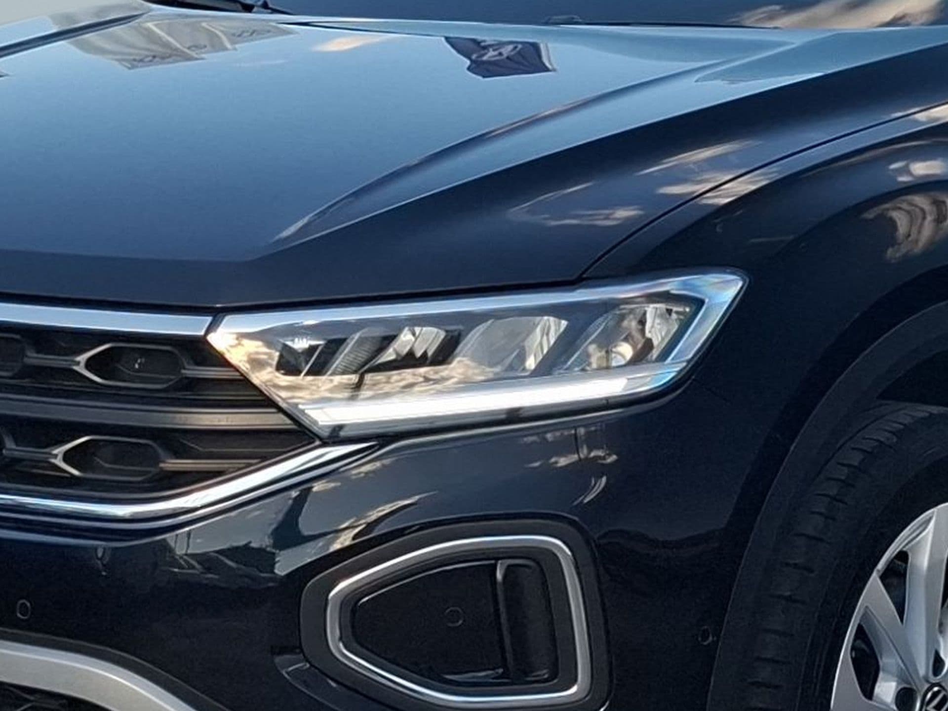 Volkswagen T-Roc - 3