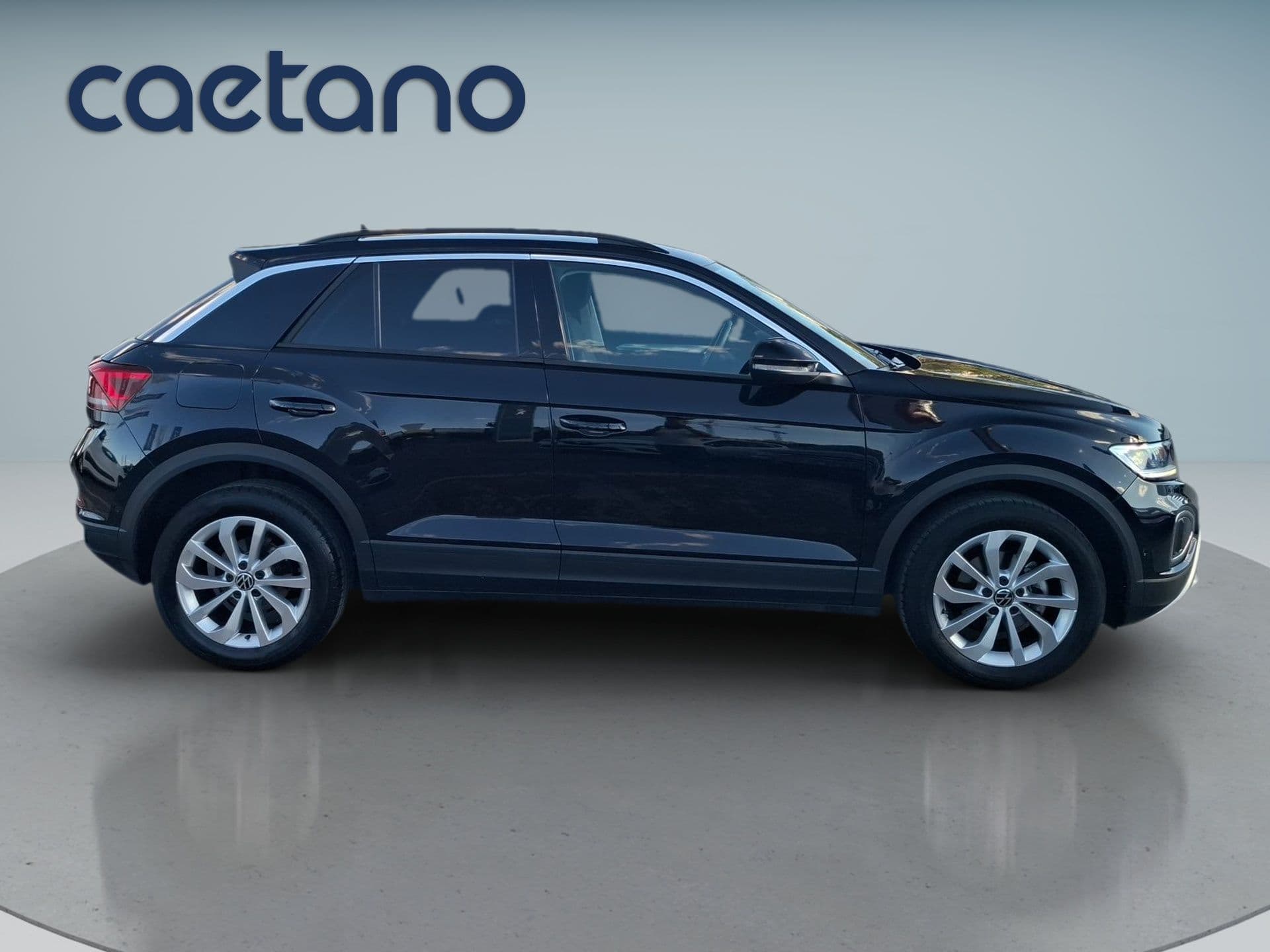 Volkswagen T-Roc - 9
